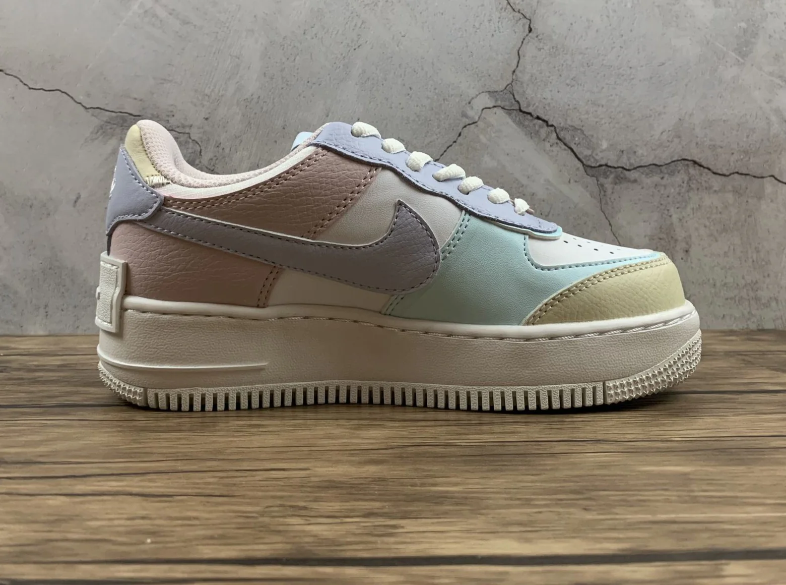 Réplica AIR FORCE 1 PALE IVORY 3 Nike Sneaker