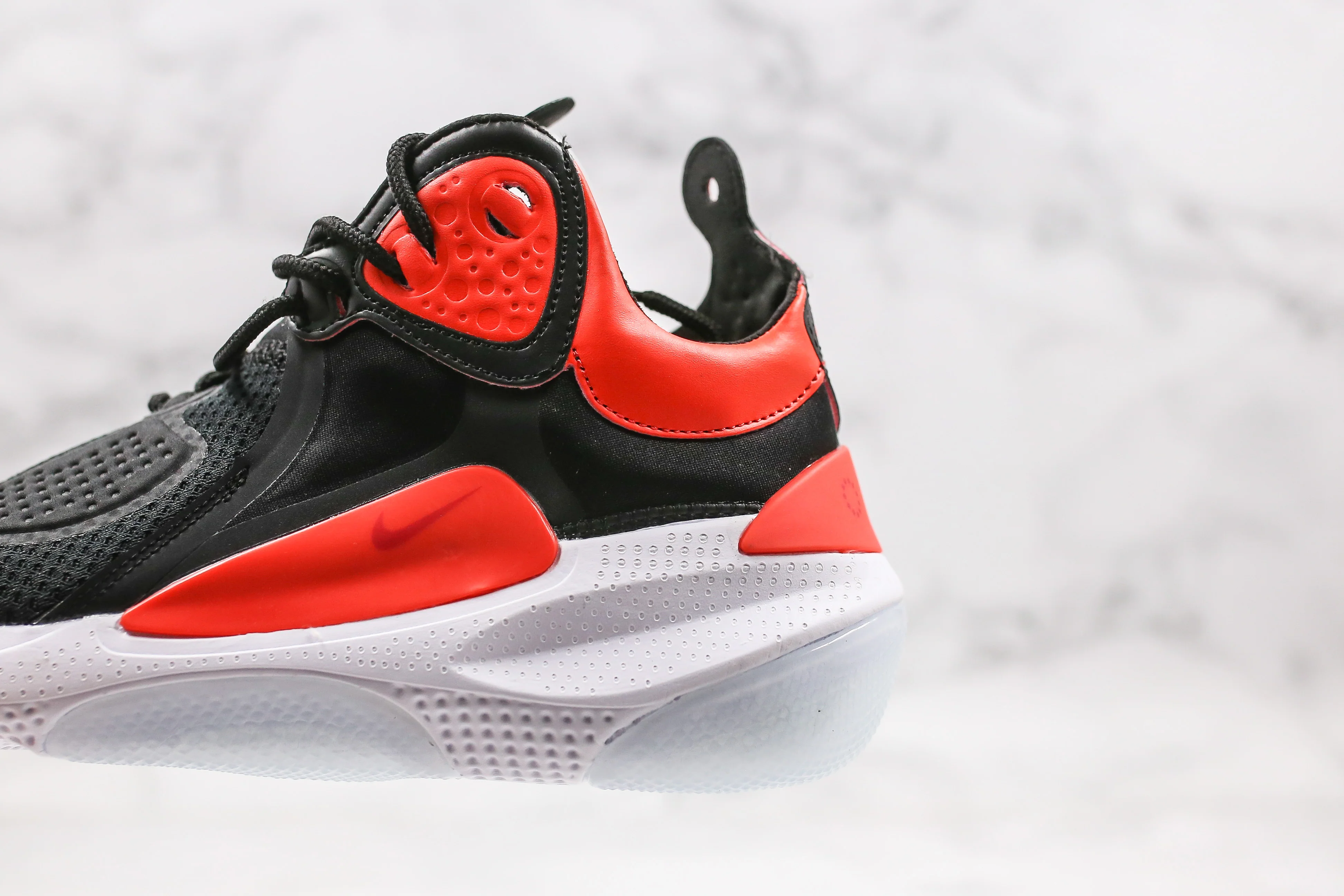 Réplica JOYRIDE CC3 SETTER - BLACK & RED Nike Sneaker