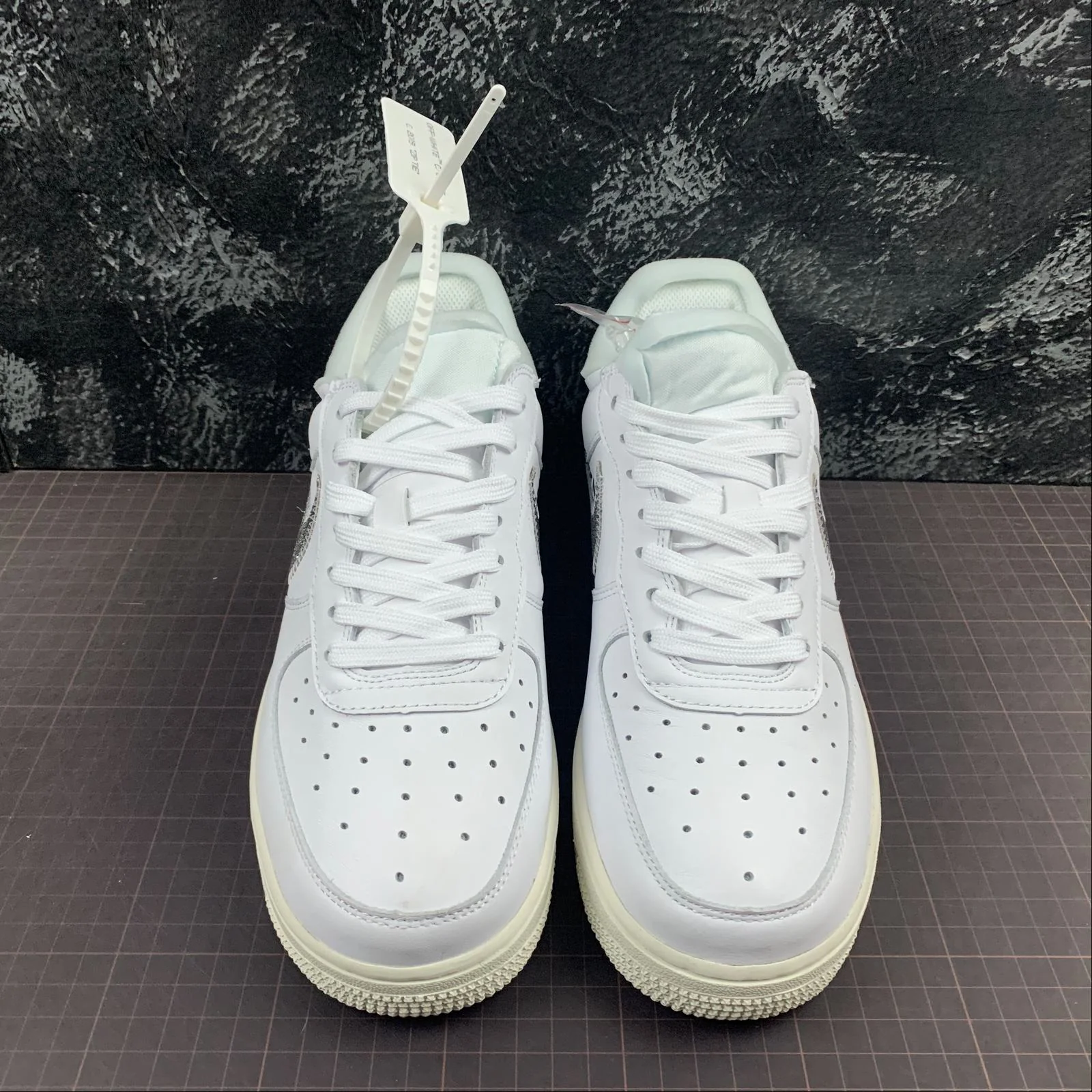 Réplica AIR FORCE 1 WHITE OFF WHITE Nike Sneaker
