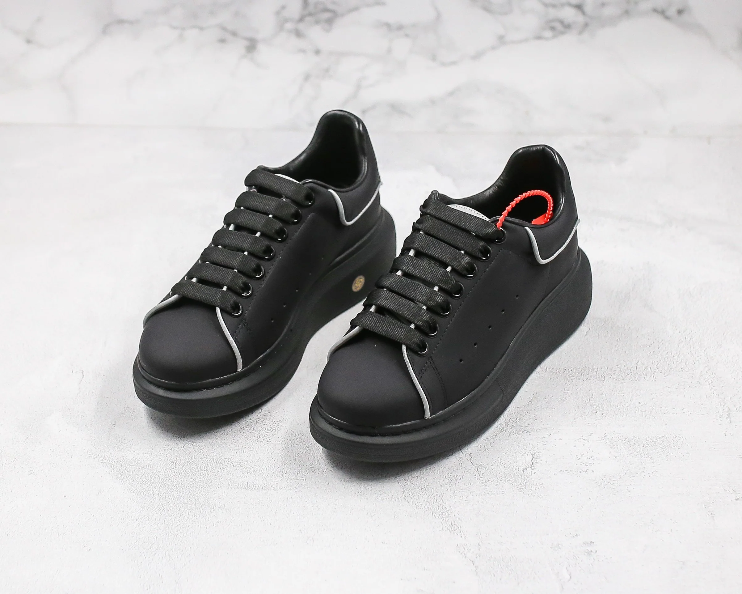 Réplica MCQUEEN OVERSIZED SNEAKER