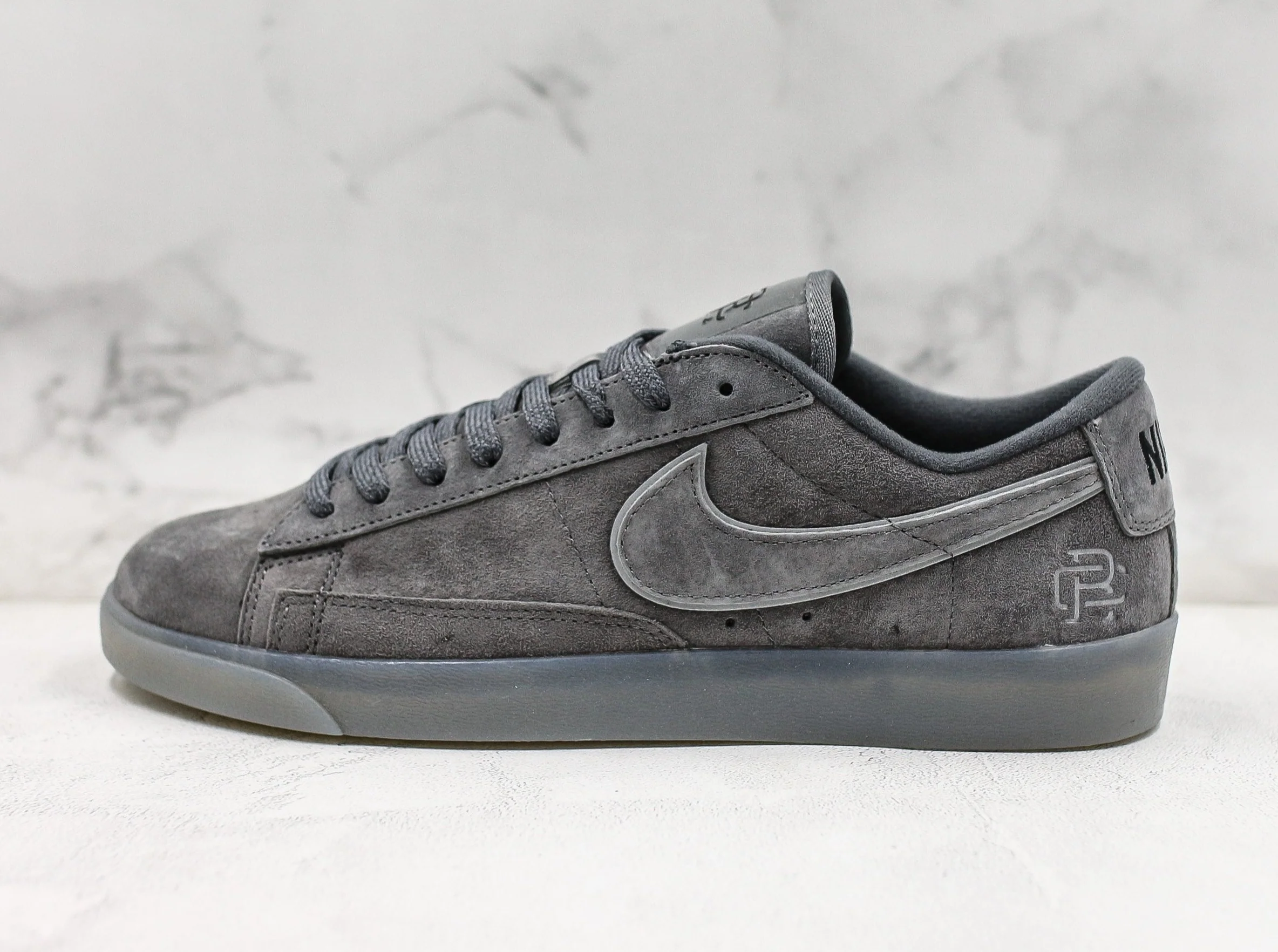 Nike Sneaker Réplica  BLAZER LOW reigning champ