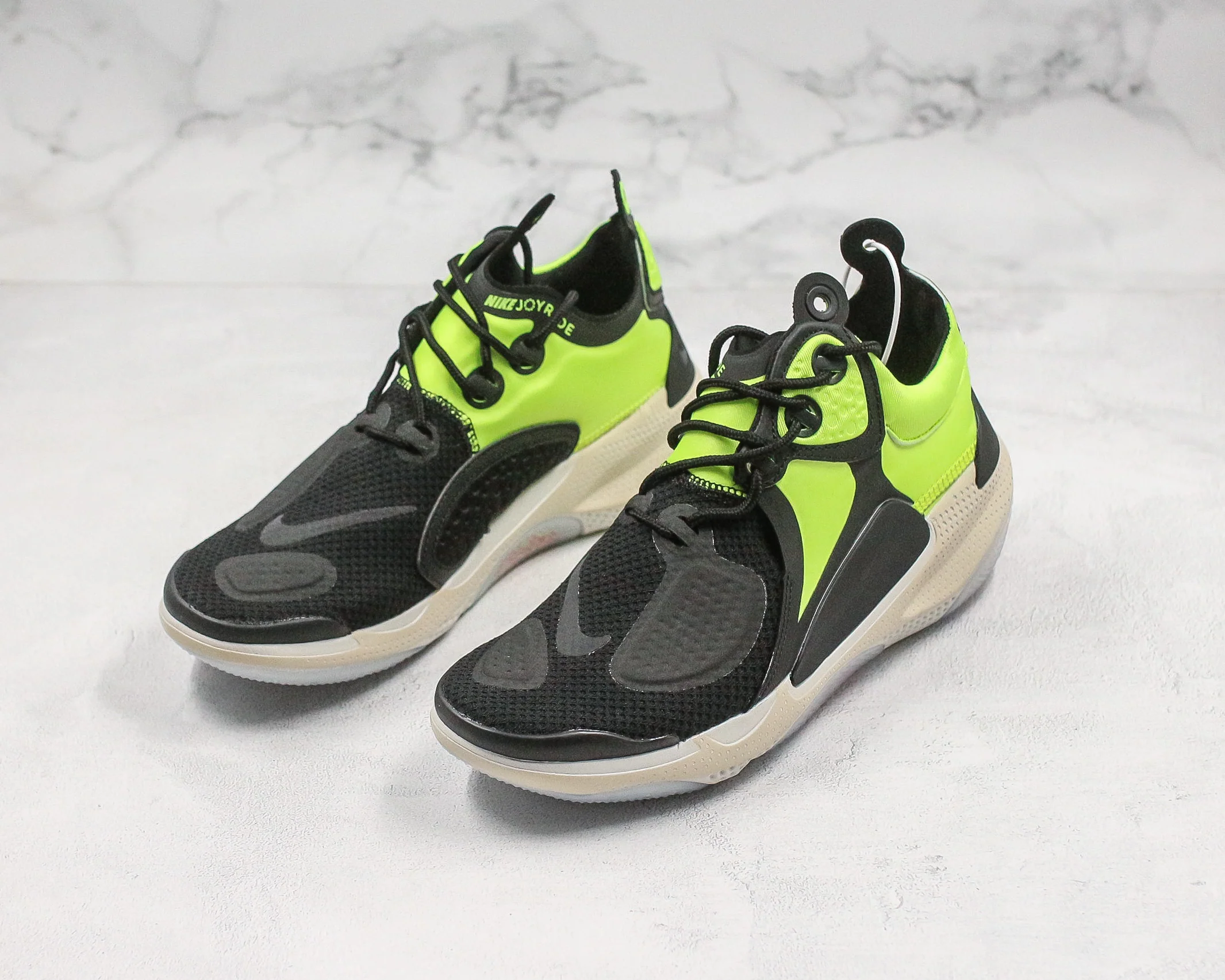 Réplica JOYRIDE CC3 SETTER - BLACK NEON Nike Sneaker