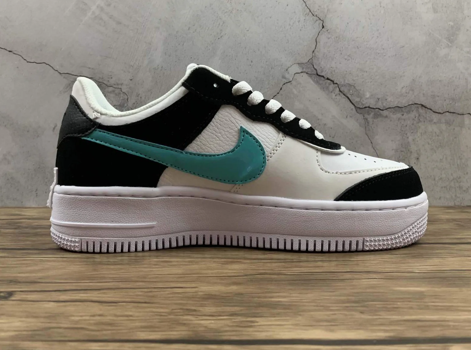 Réplica AIR FORCE 1 TURQUOISE PANDA Nike Sneaker