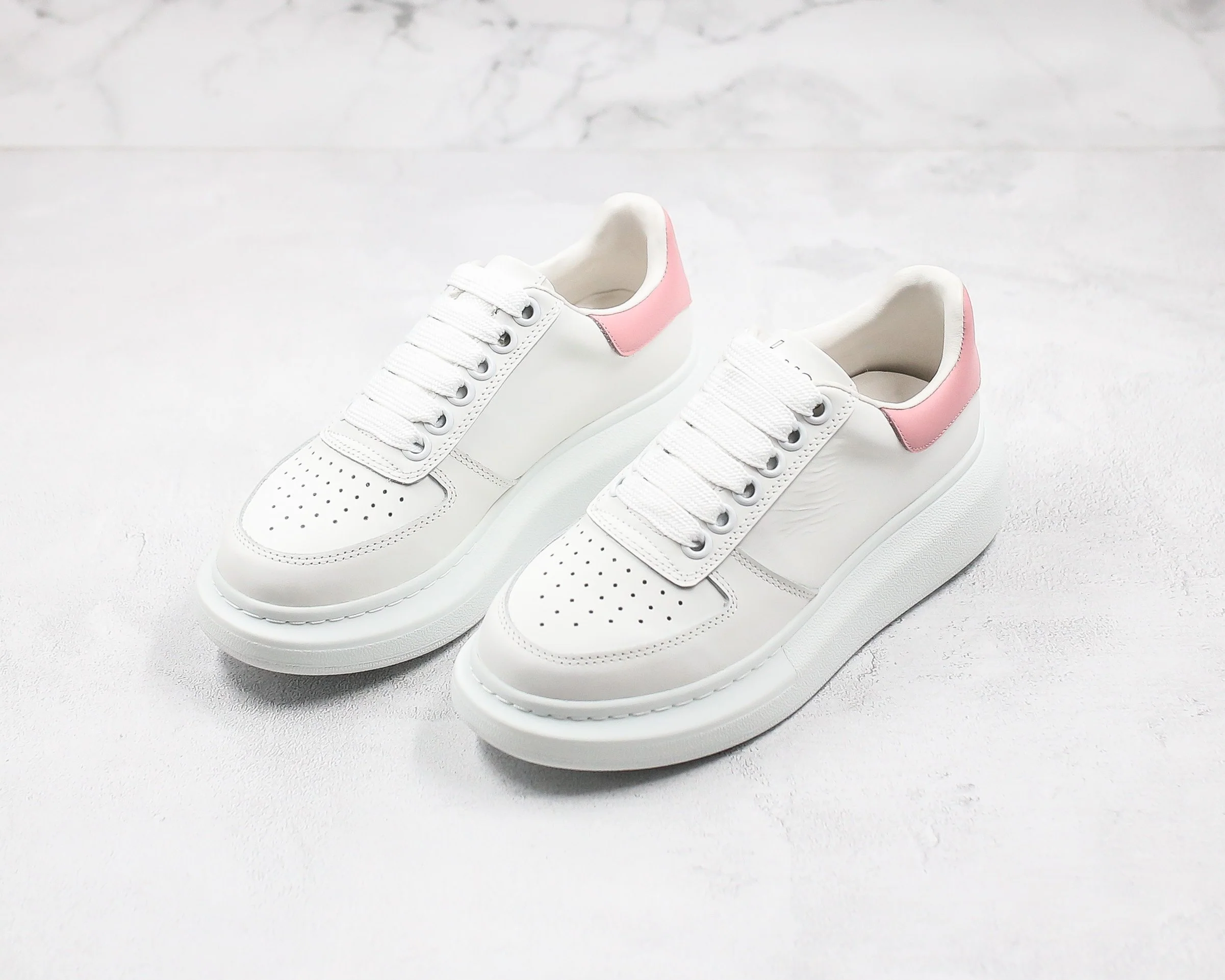 Réplica MCQUEEN OVERSIZED SNEAKER