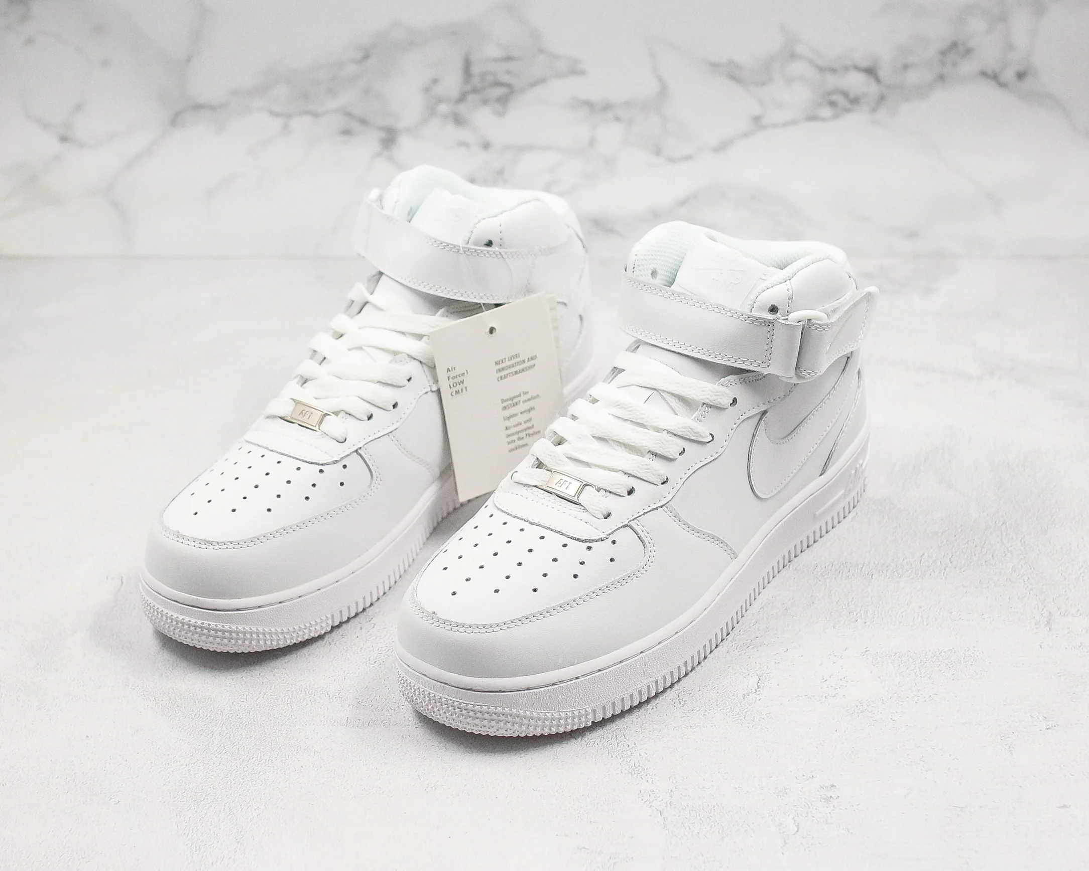 Réplica AIR FORCE 1 MID WHITE Nike Sneaker