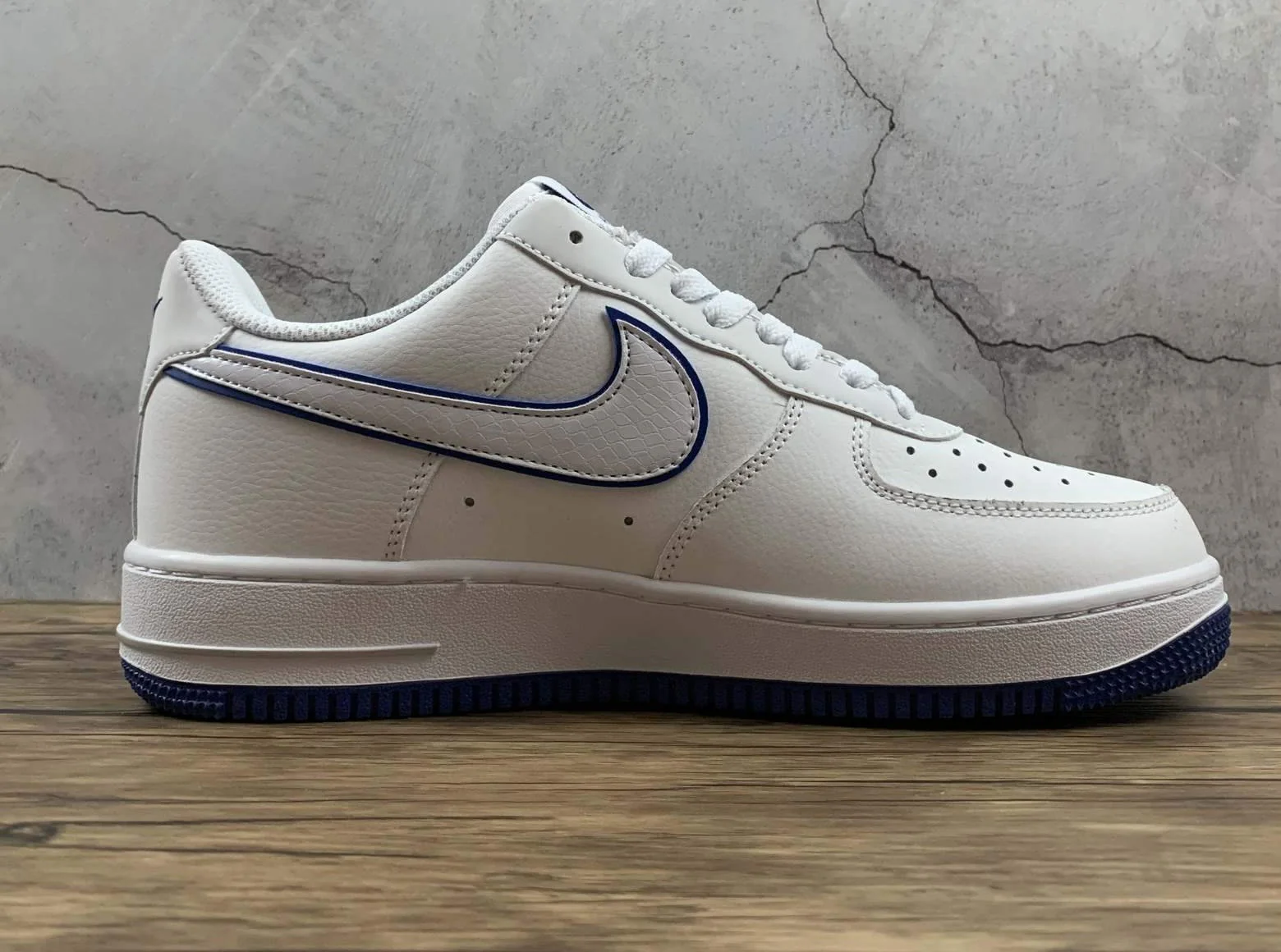 Réplica AIR FORCE 1 SEA OUTLINE Nike Sneaker