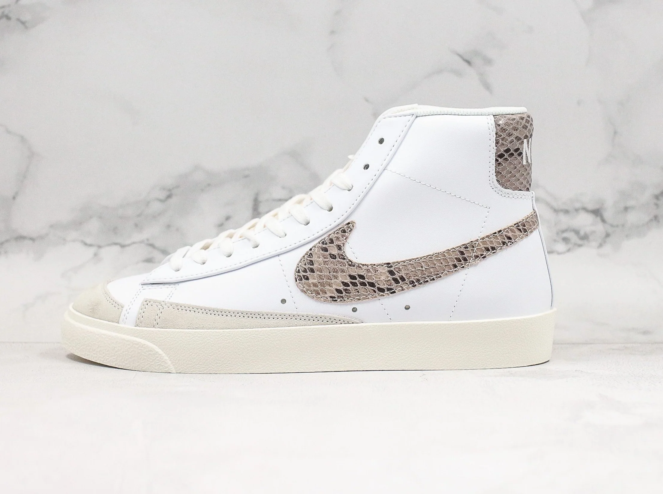Nike Sneaker Réplica  BLAZER MID cocodrilo