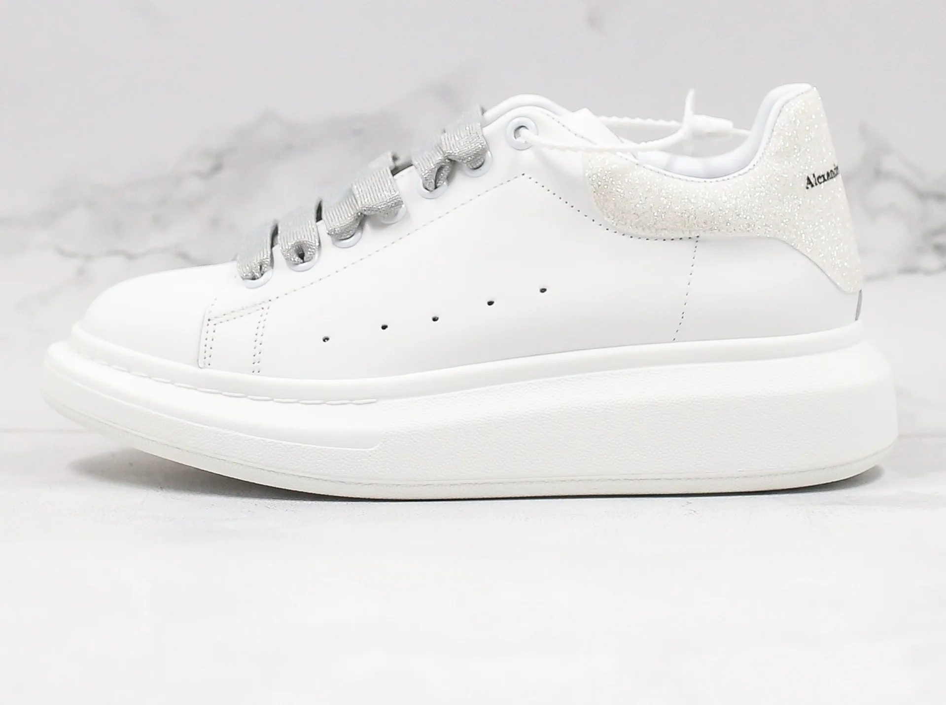 Réplica MCQUEEN OVERSIZED SNEAKER