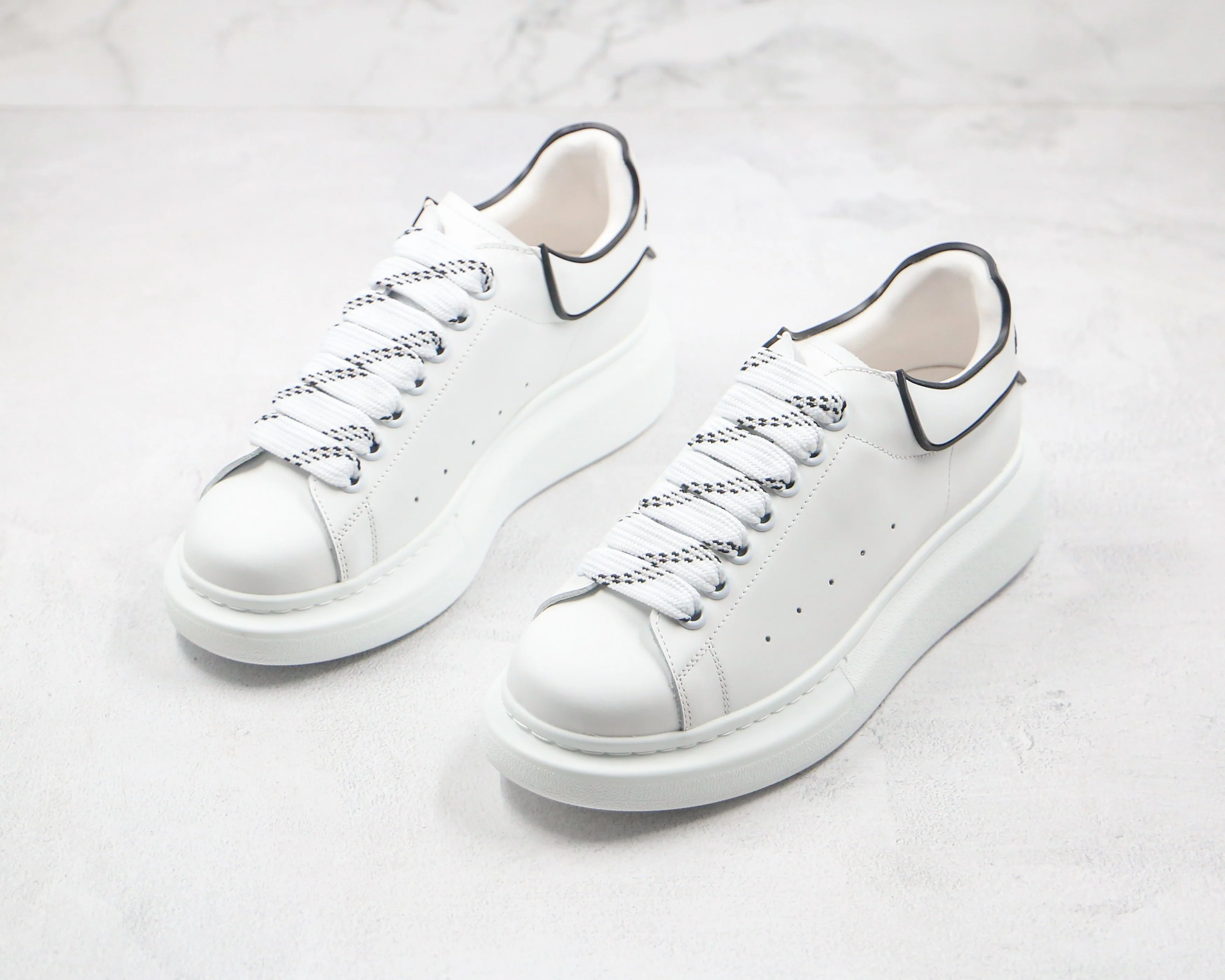 Réplica MCQUEEN OVERSIZED SNEAKER