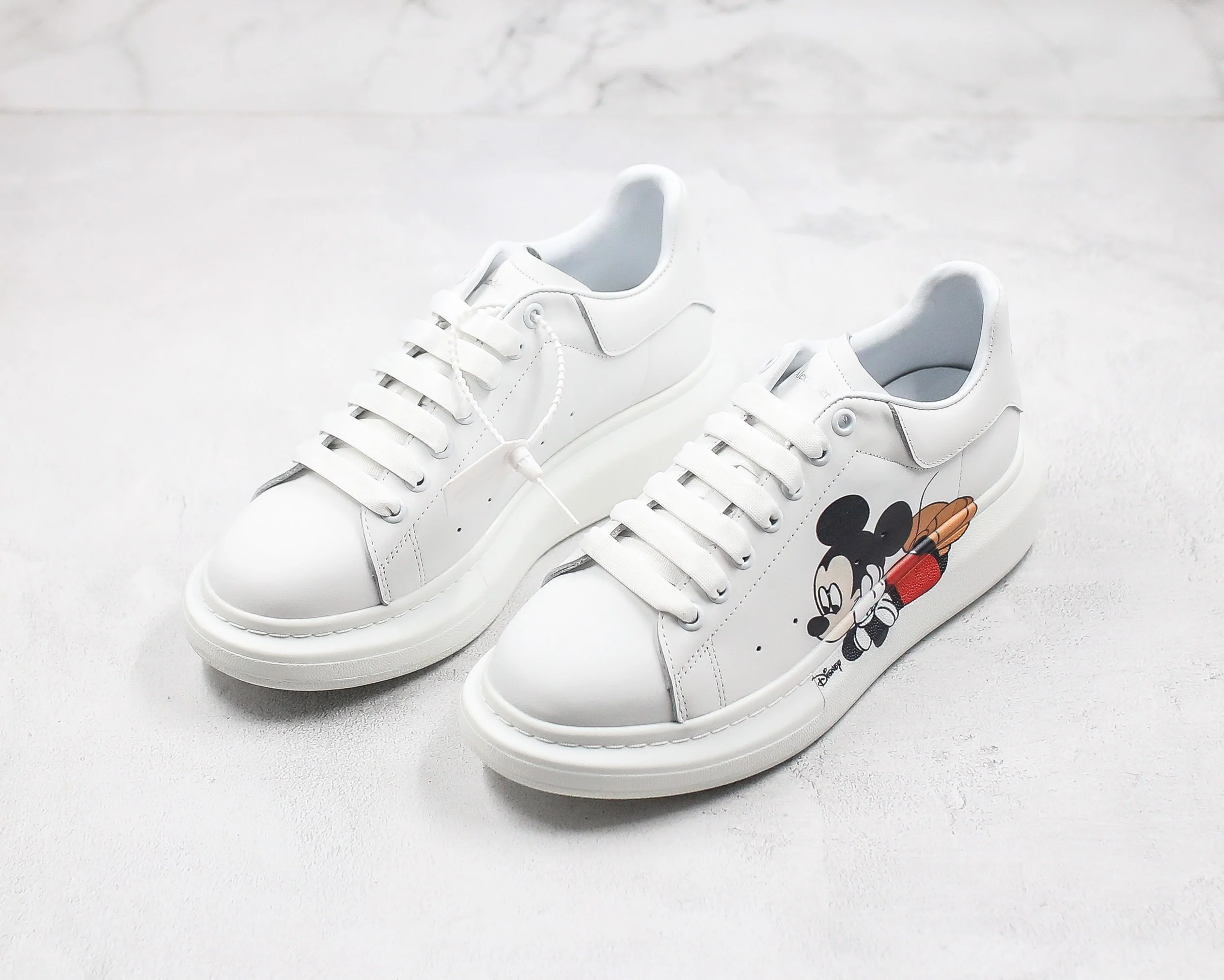 Réplica MCQUEEN OVERSIZED SNEAKER MMOUSE
