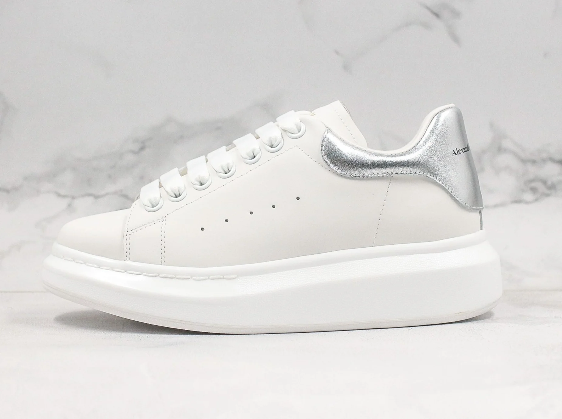 Réplica MCQUEEN OVERSIZED SNEAKER