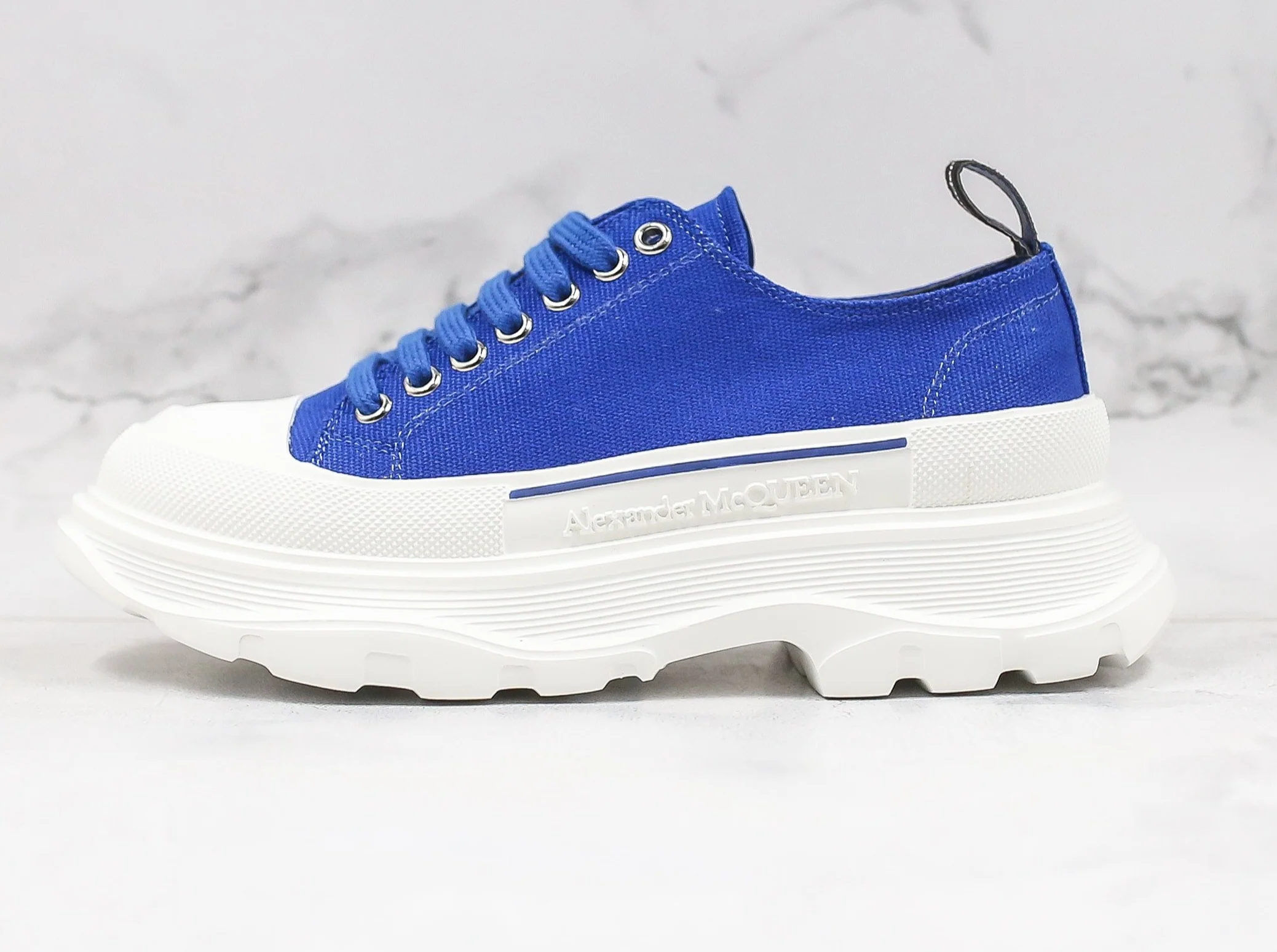 Réplica MCQUEEN TREAD SLICK LACE UP