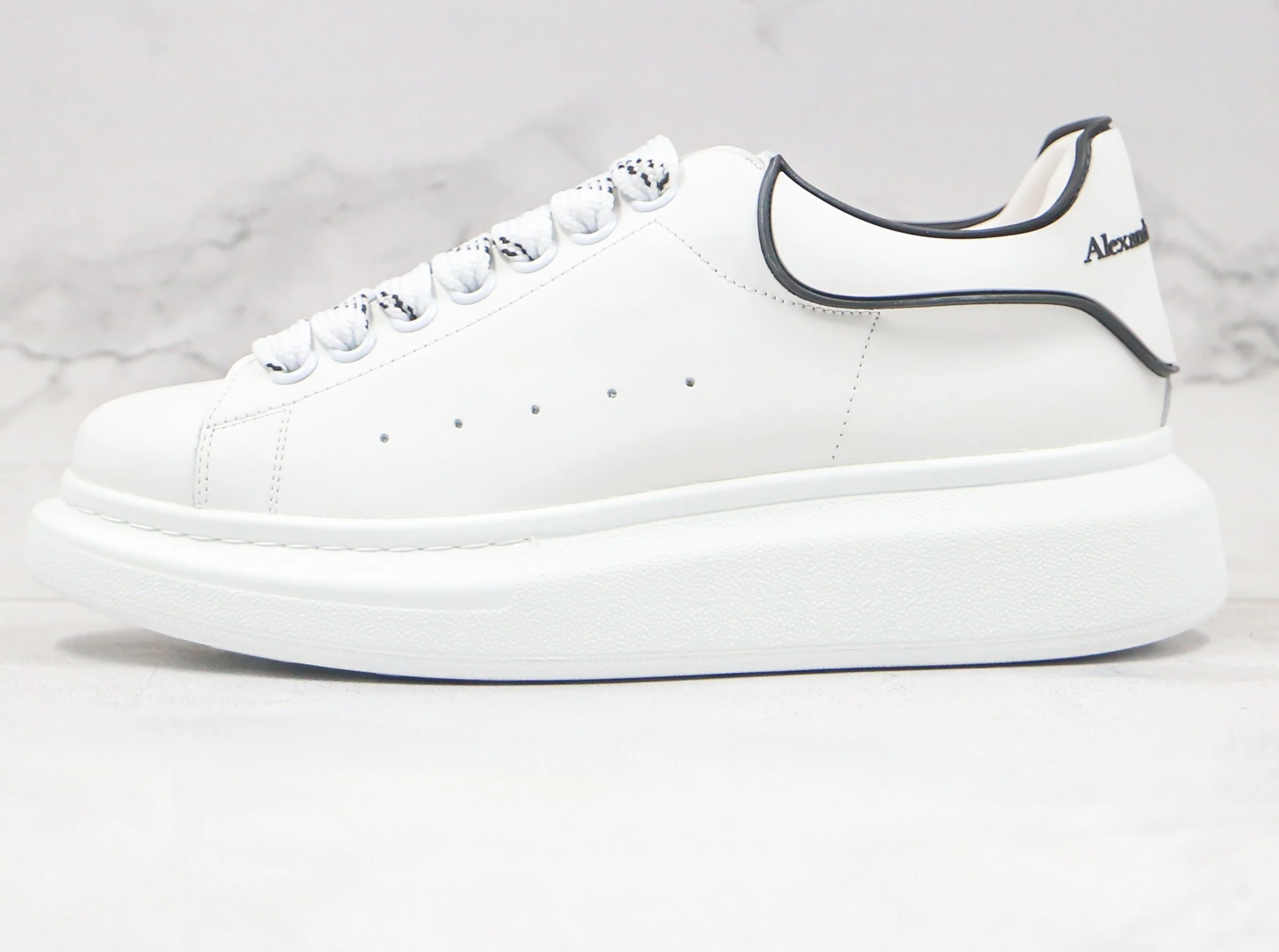 Réplica MCQUEEN OVERSIZED SNEAKER