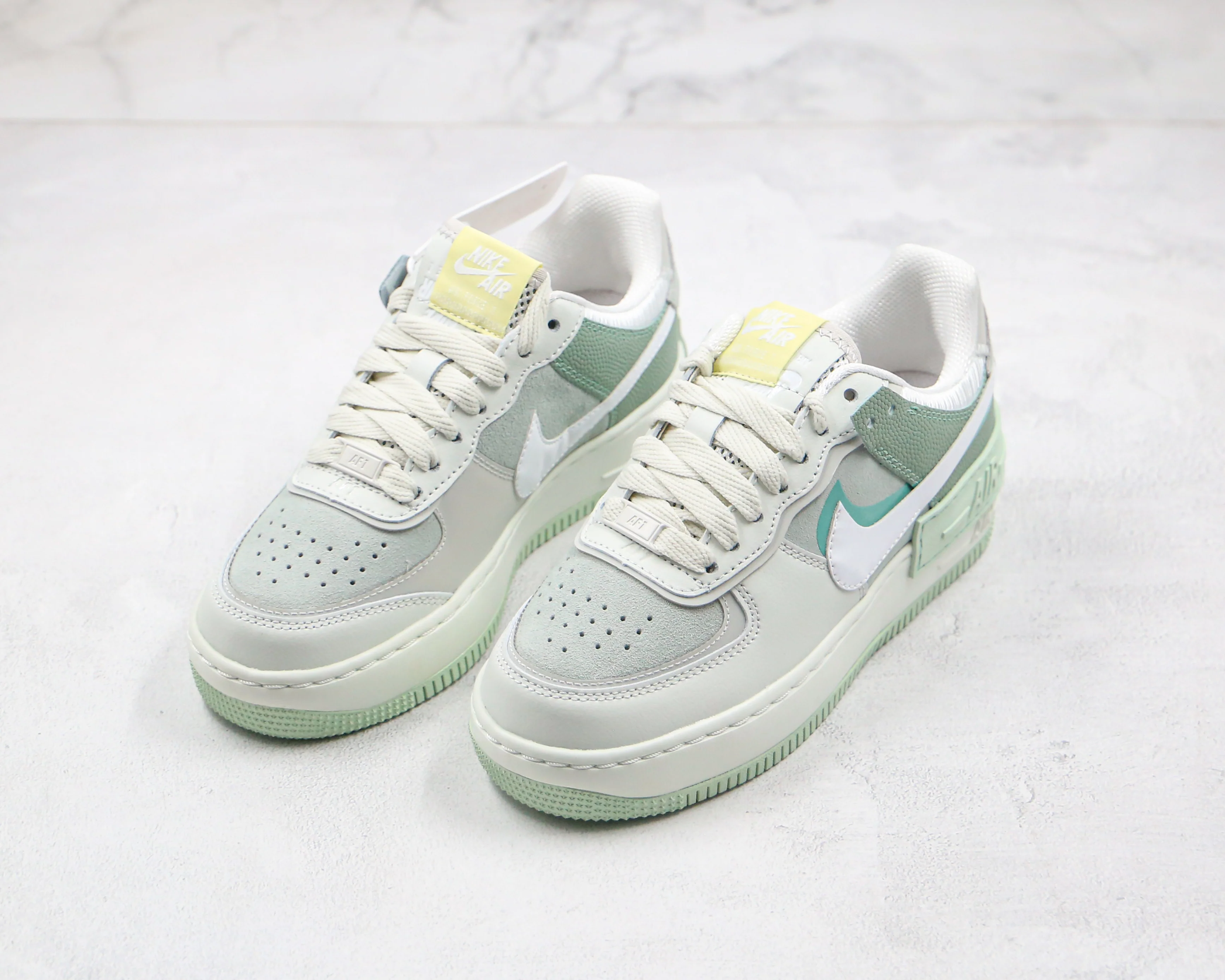Réplica AIR FORCE 1 SAGE LOW Nike Sneaker