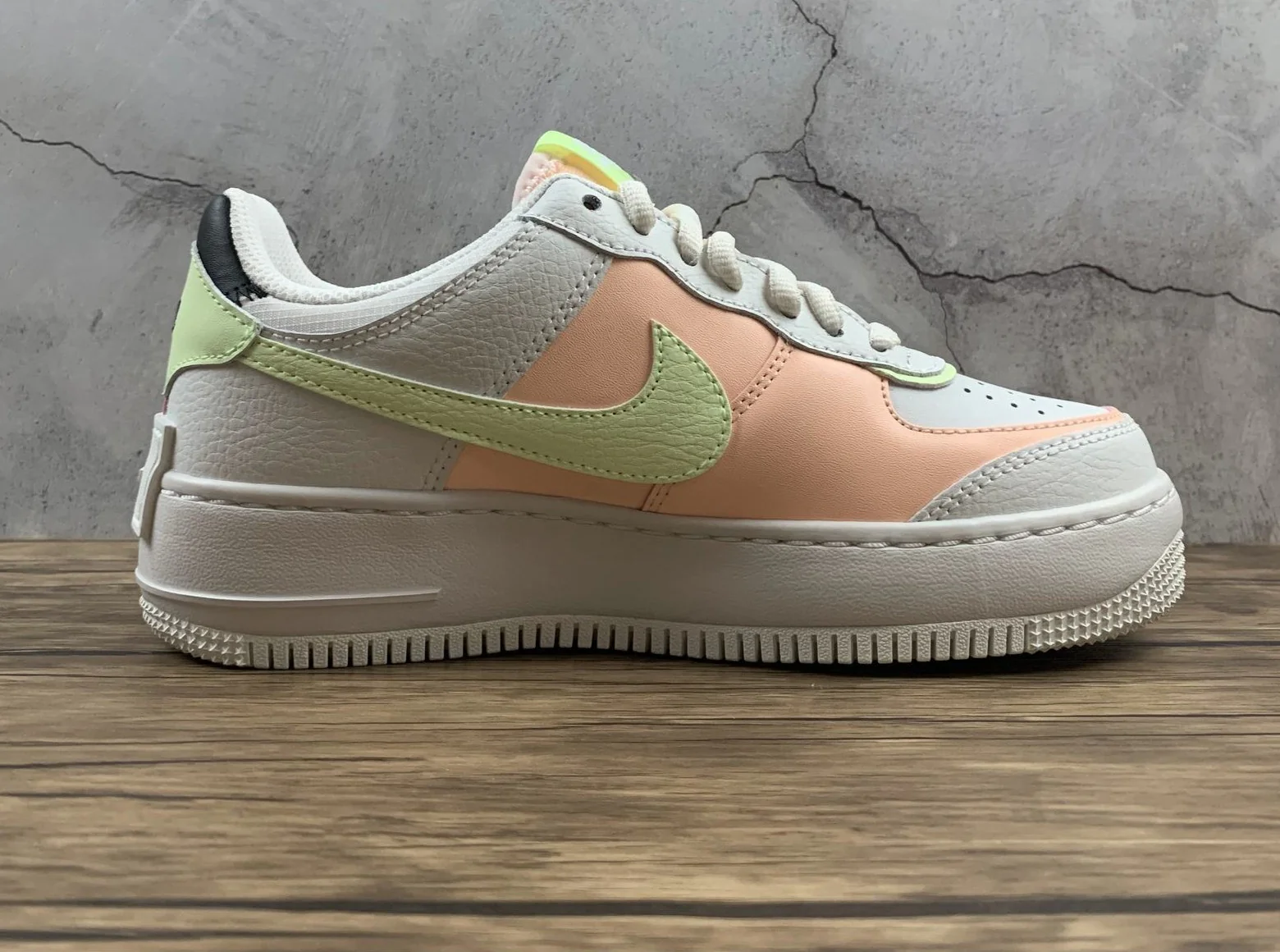 Réplica AIR FORCE 1 PASTEL ORANGE Nike Sneaker