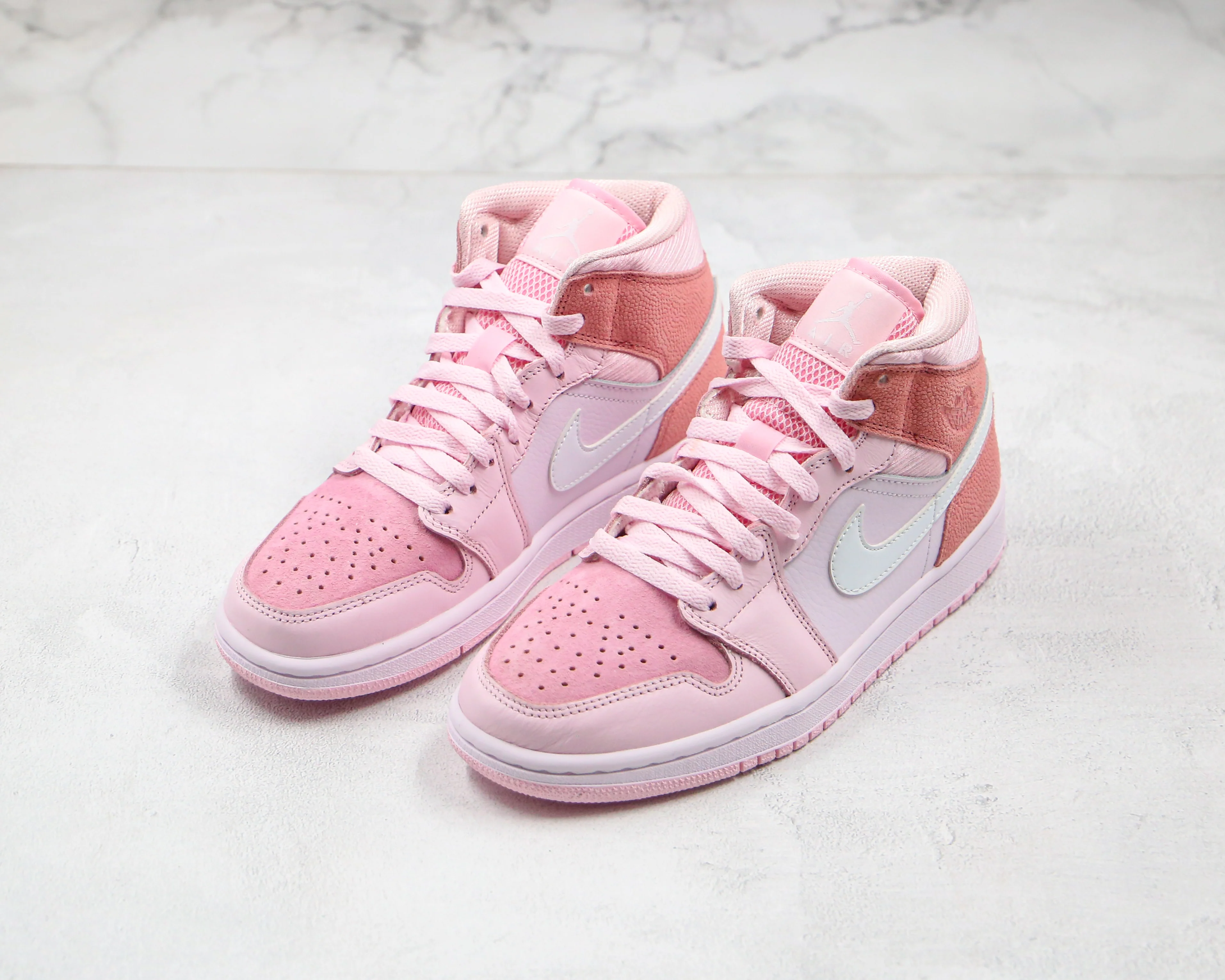 Réplica AIR JORDAN 1 Mid Sneaker