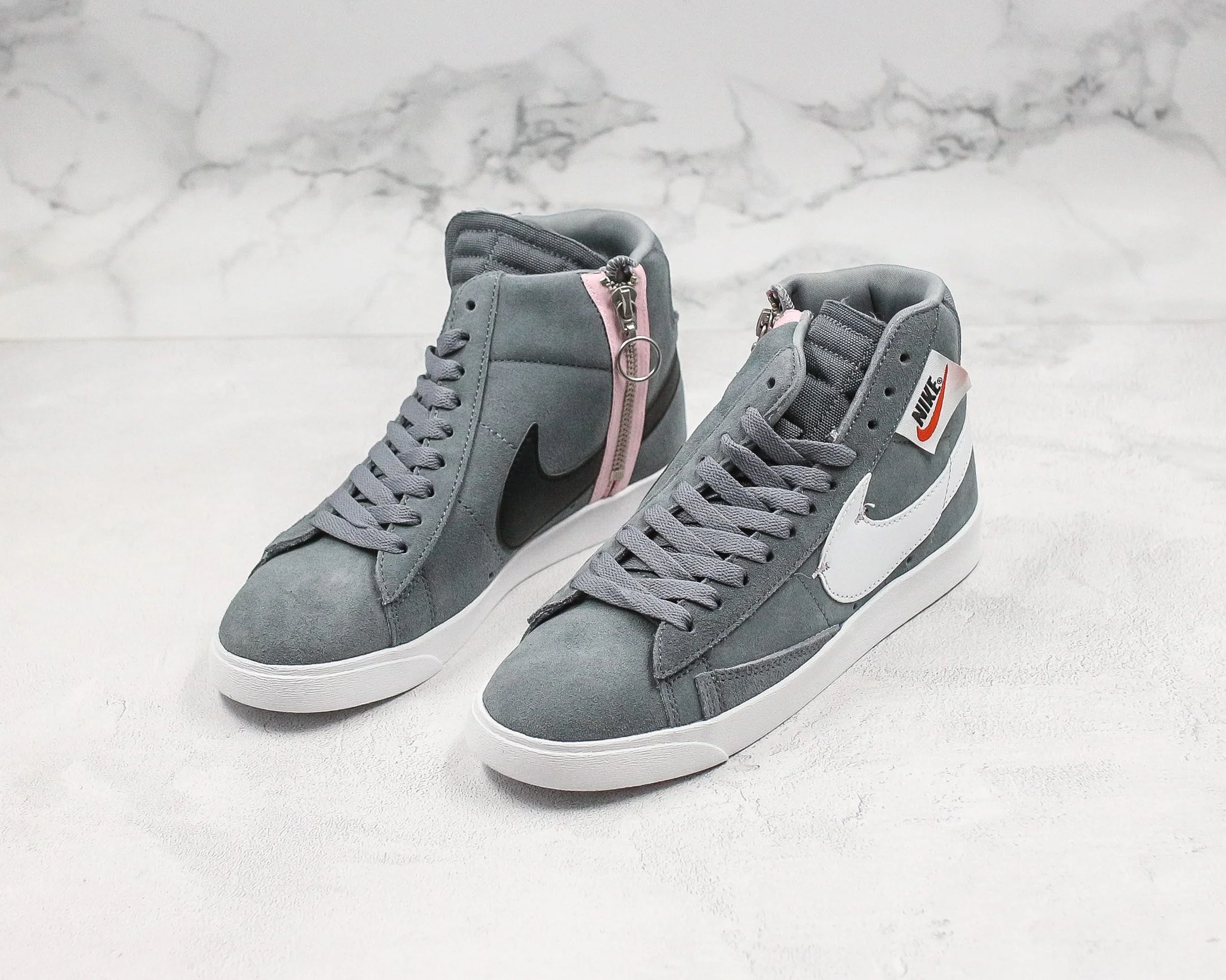 Nike Sneaker Réplica  BLAZER MID