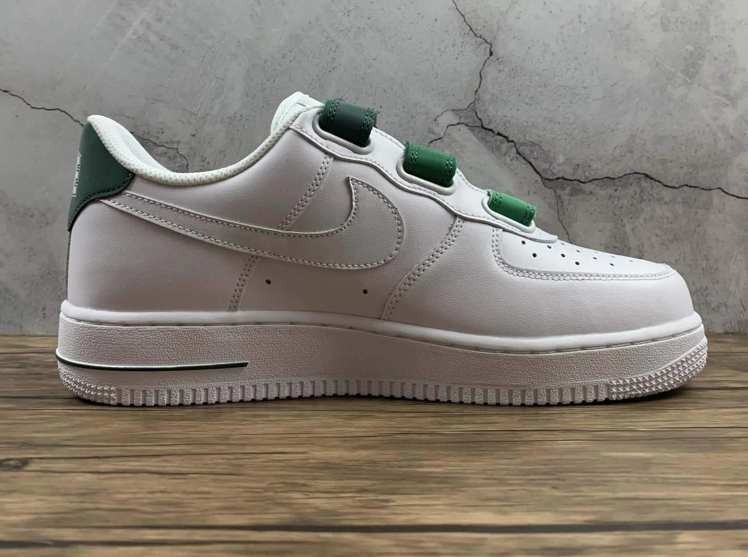 Réplica AIR FORCE 1  GREEN SCALE Nike Sneaker