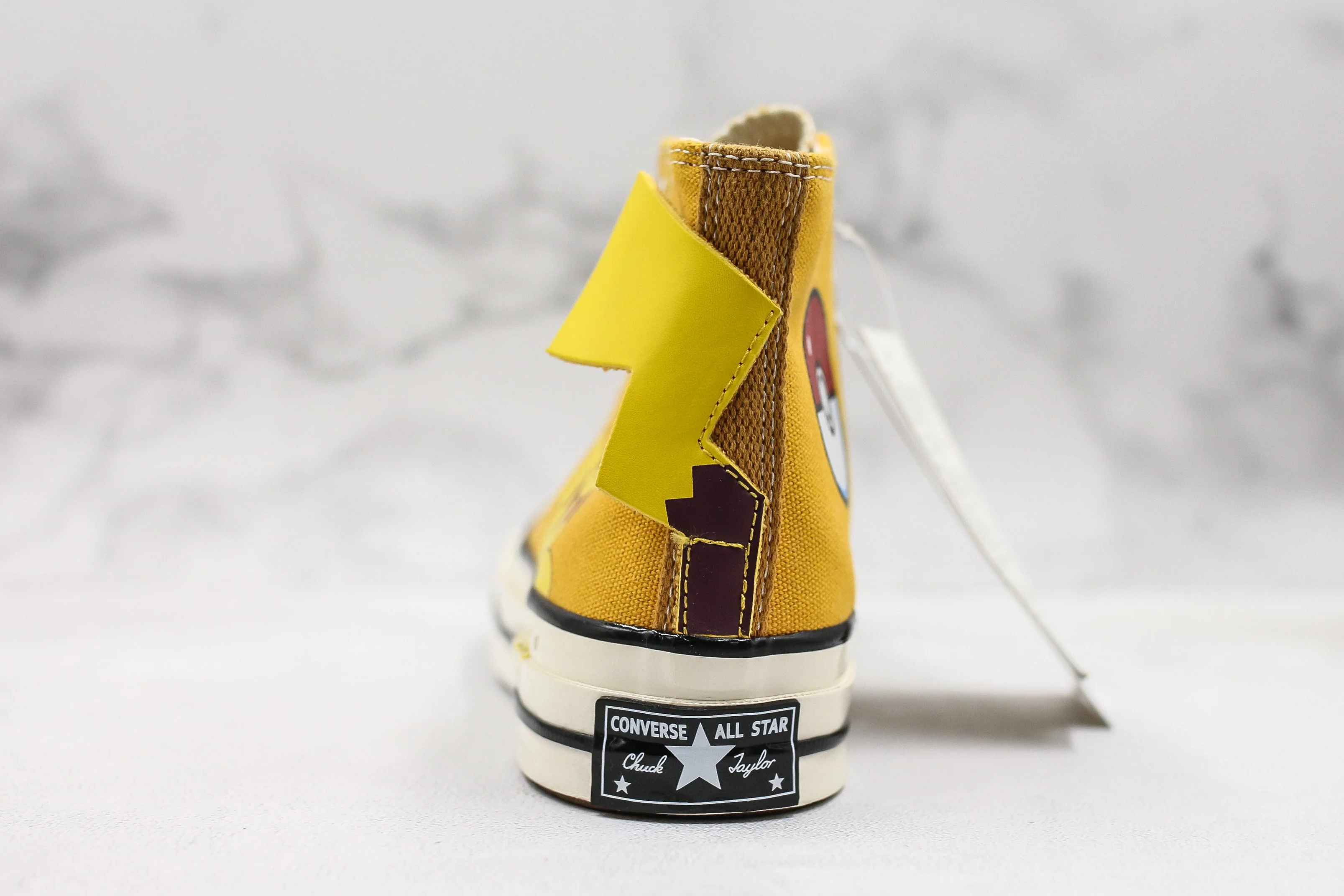 Réplica All Star Taylor Chuck - Pikachu Converse Shoes