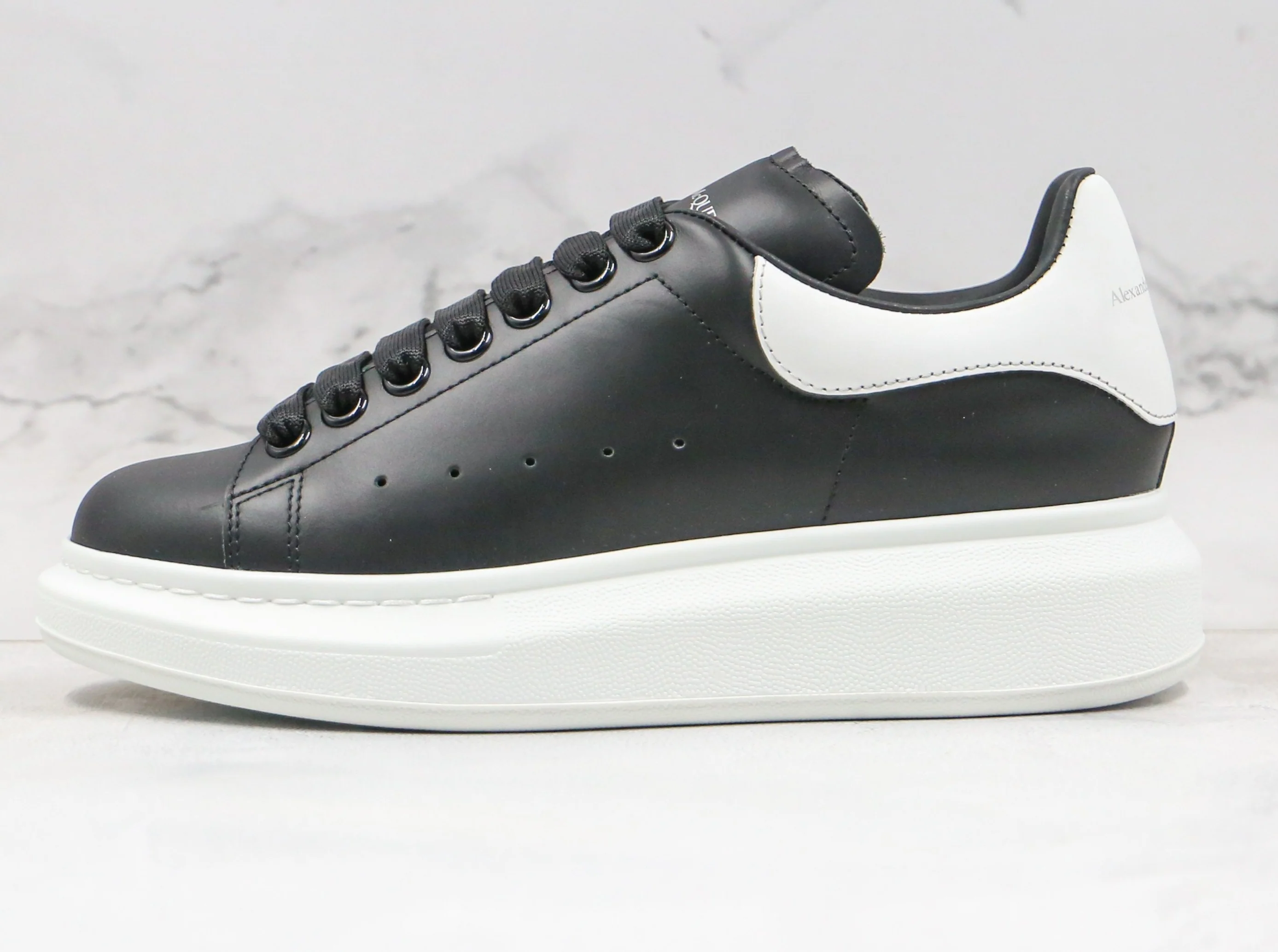 Réplica MCQUEEN OVERSIZED SNEAKER