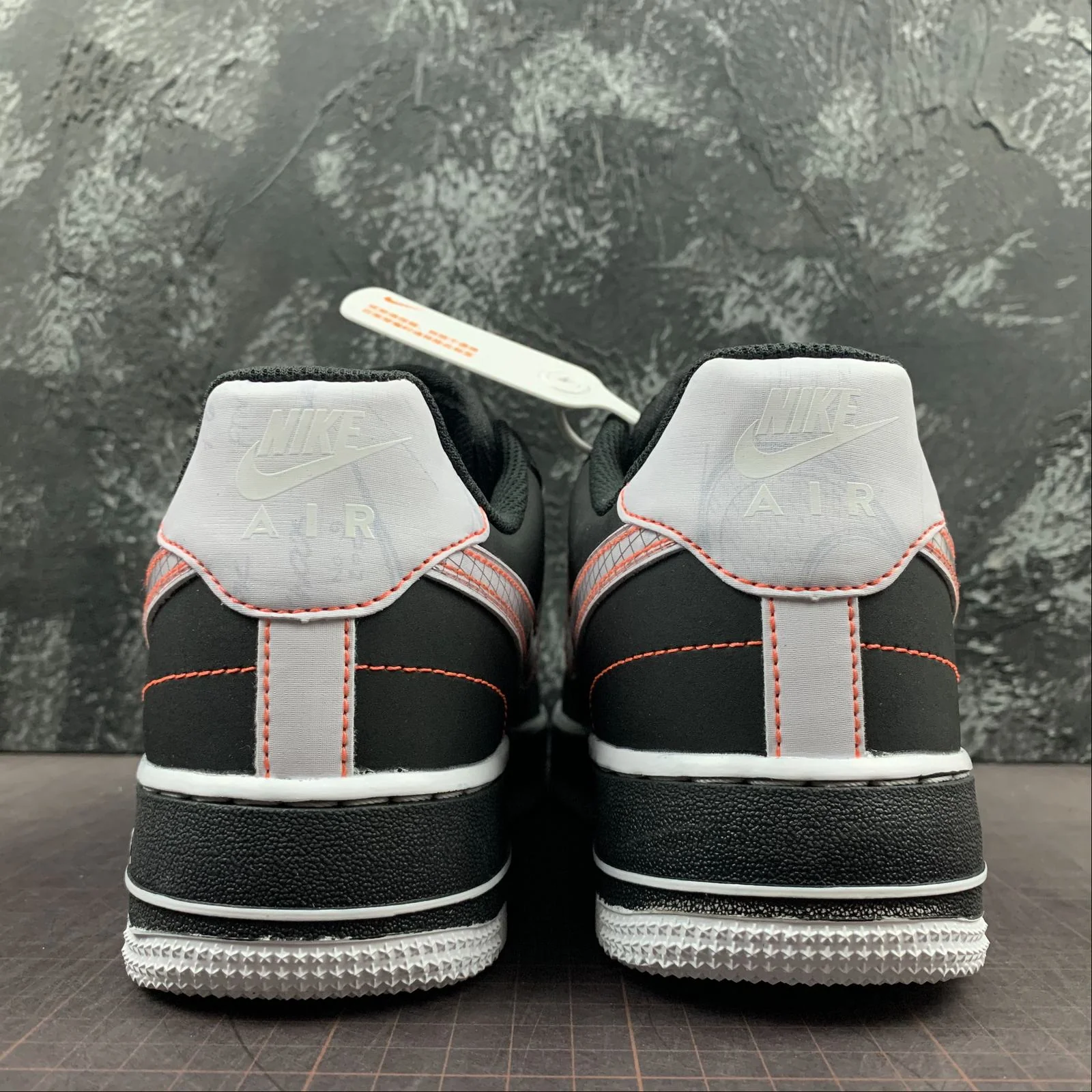 Réplica AIR FORCE 1 BLACK GRIND Nike Sneaker