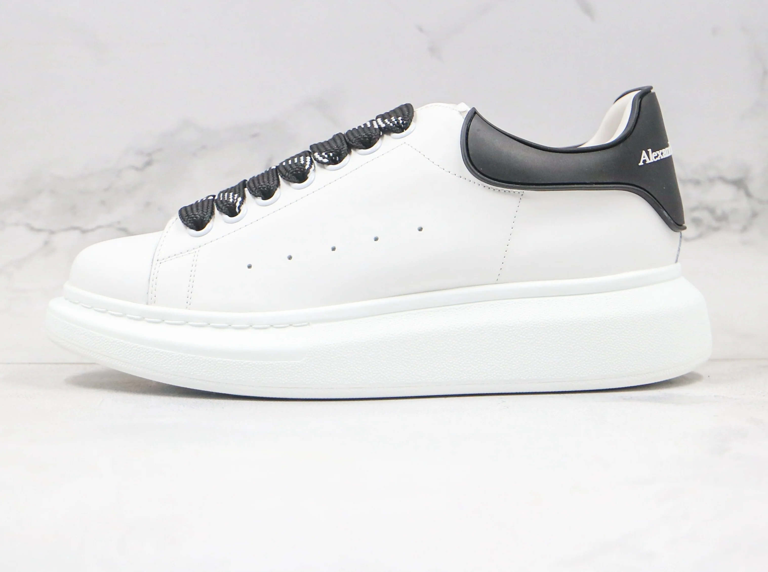 Réplica MCQUEEN OVERSIZED SNEAKER