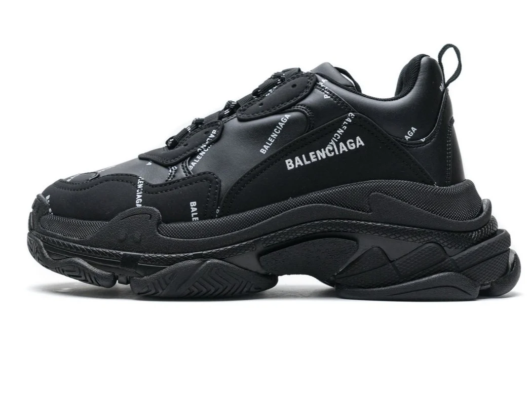 Réplica BALENCIAGA TRIPLE S BLACK DETAILS
