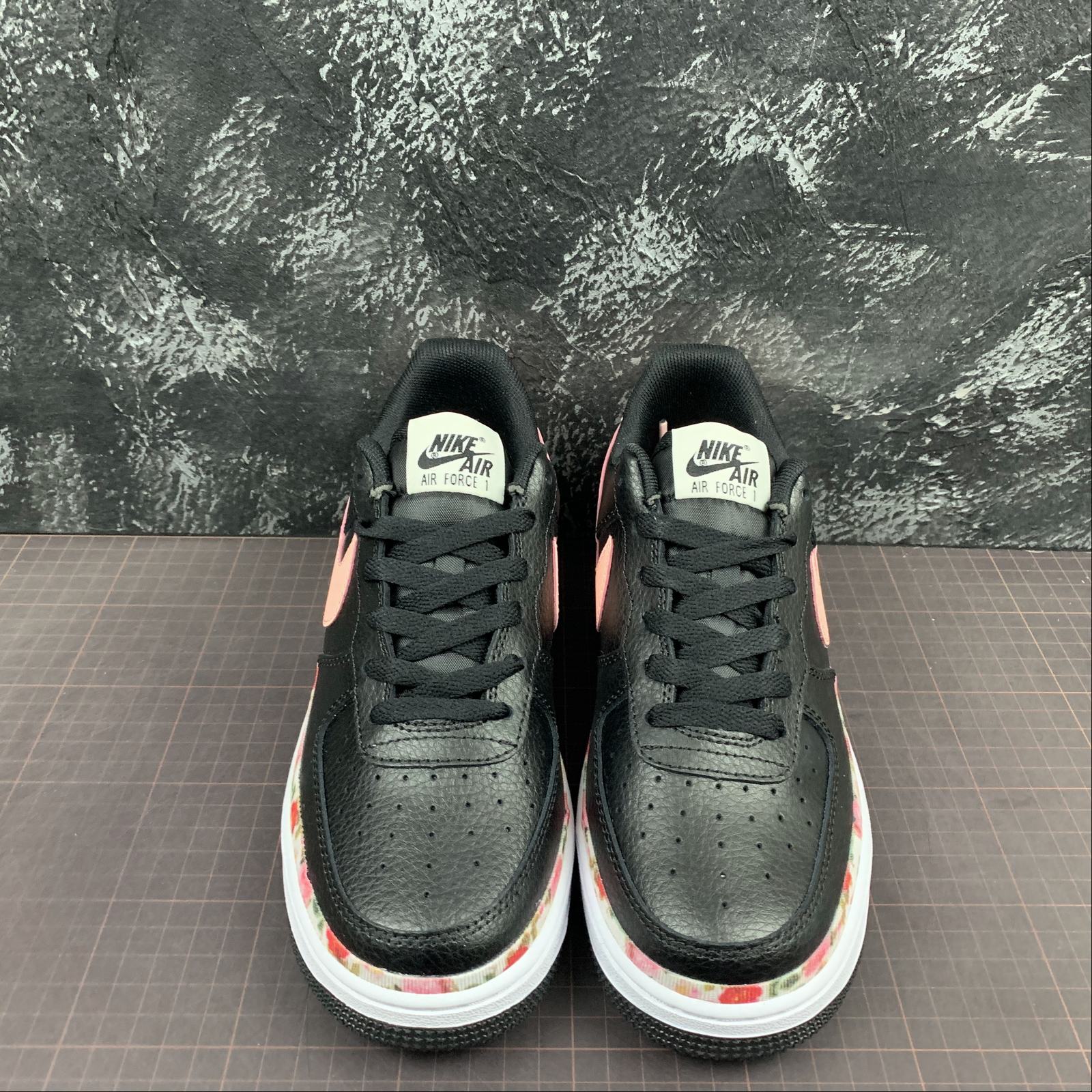 Réplica AIR FORCE 1 DARK SPRING Nike Sneaker