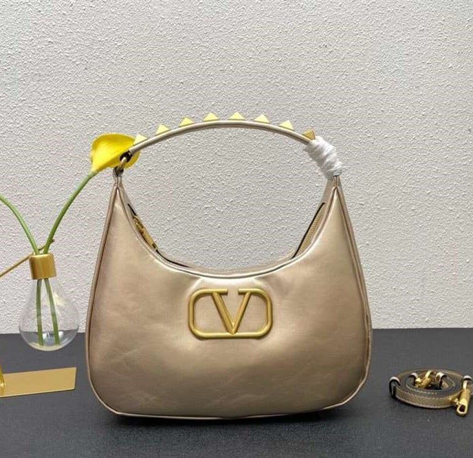 Valentino Garavani STUD SIGN CALFSKIN HOBO BAG replica