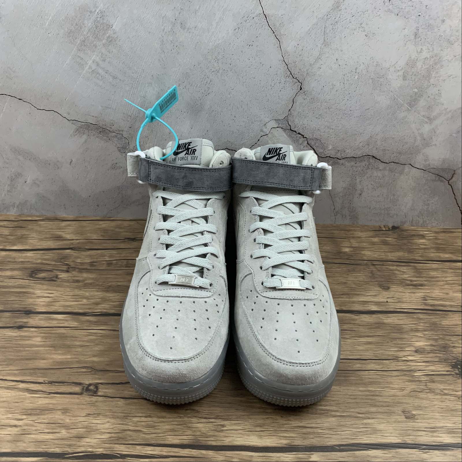 Réplica AIR FORCE 1 MID GREY Nike Sneaker