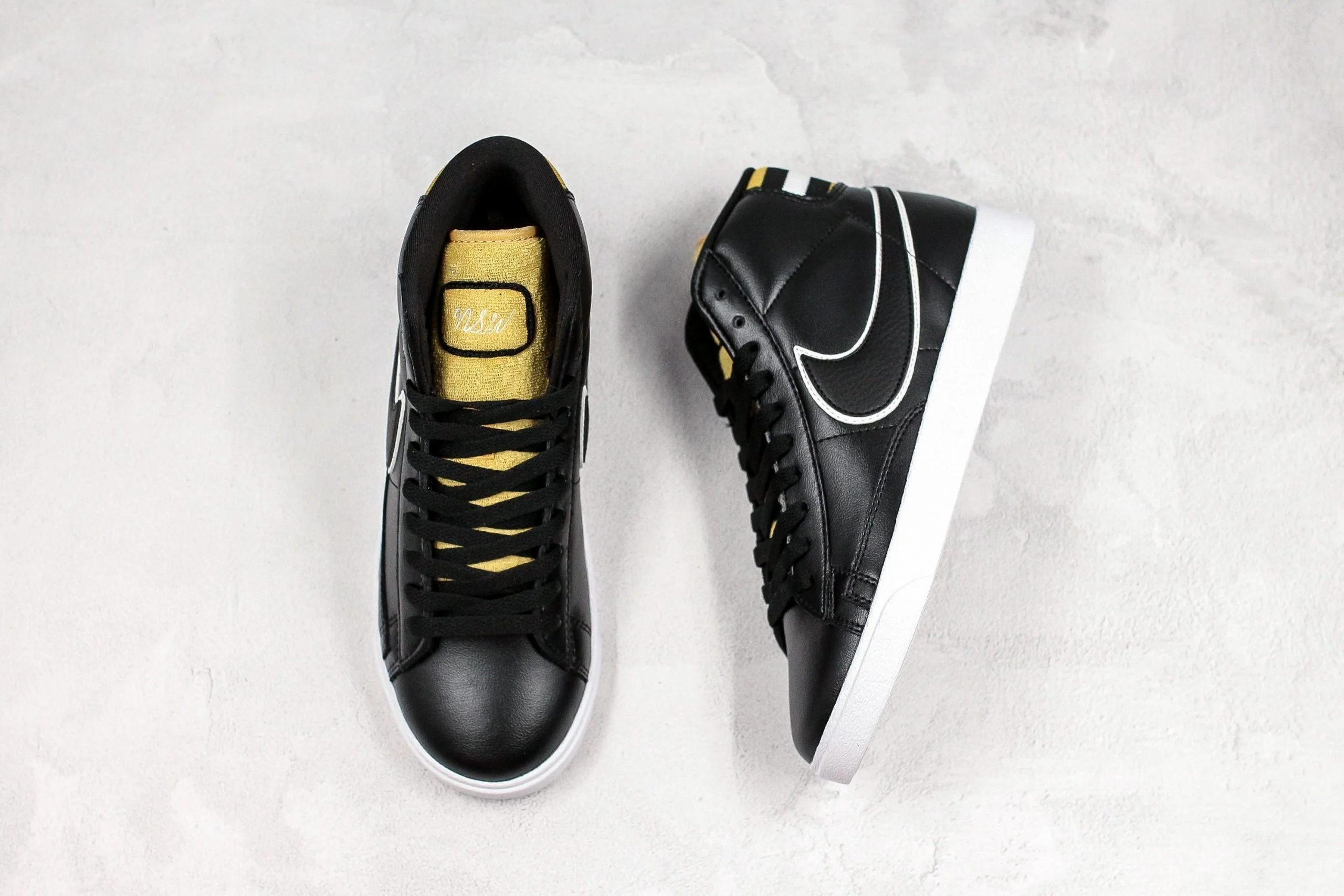 Nike Sneaker Réplica  BLAZER MID