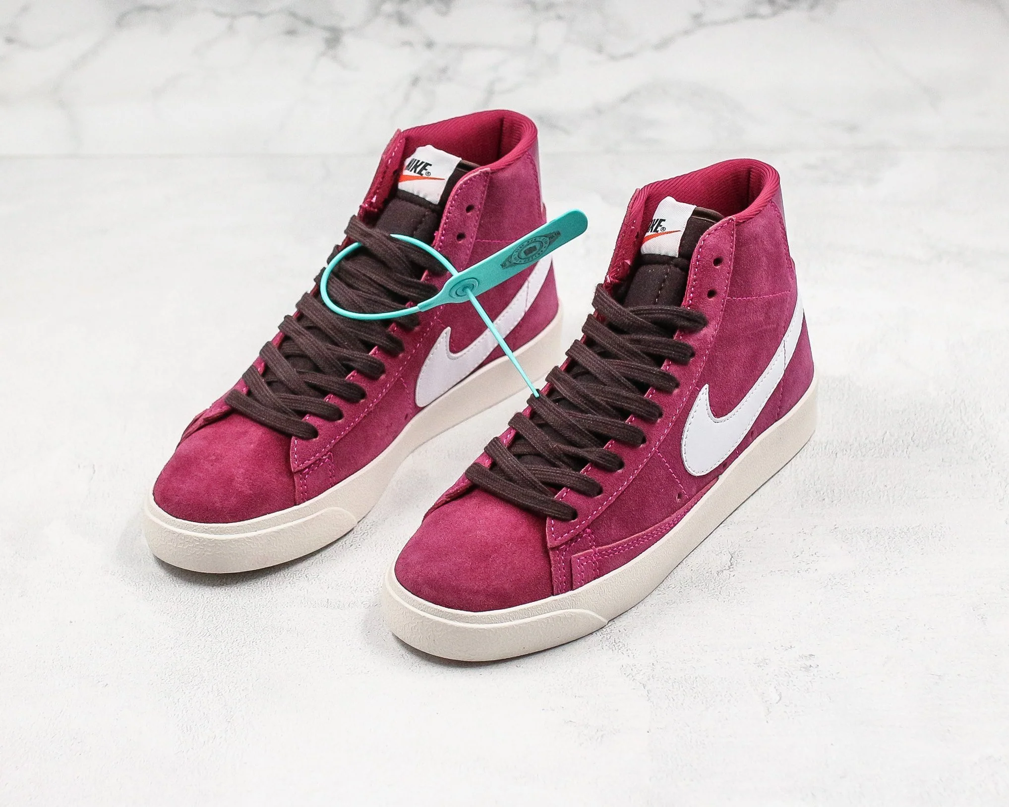Nike Sneaker Réplica  BLAZER MID