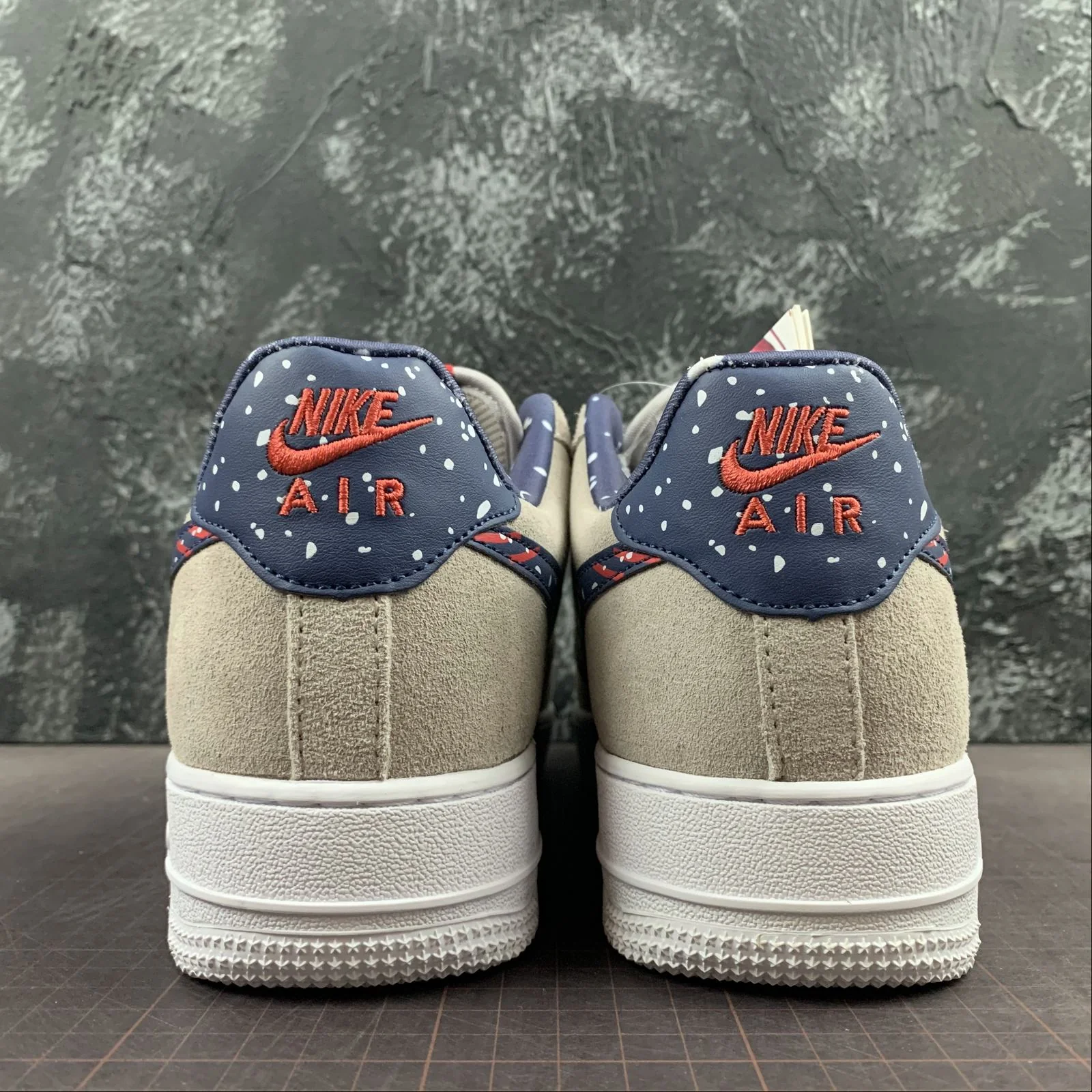 Réplica AIR FORCE 1 NASA Nike Sneaker