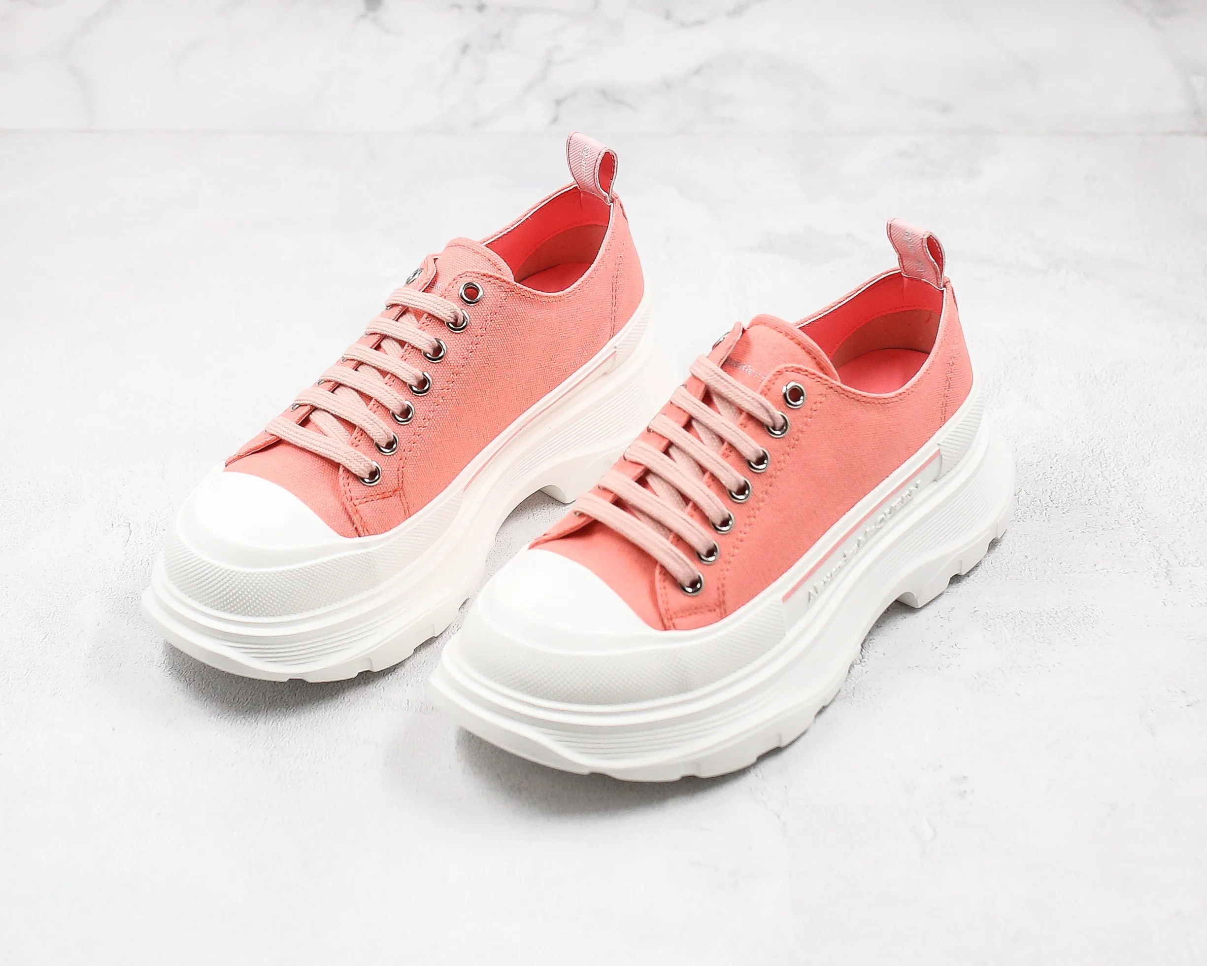 Réplica MCQUEEN TREAD SLICK LACE UP