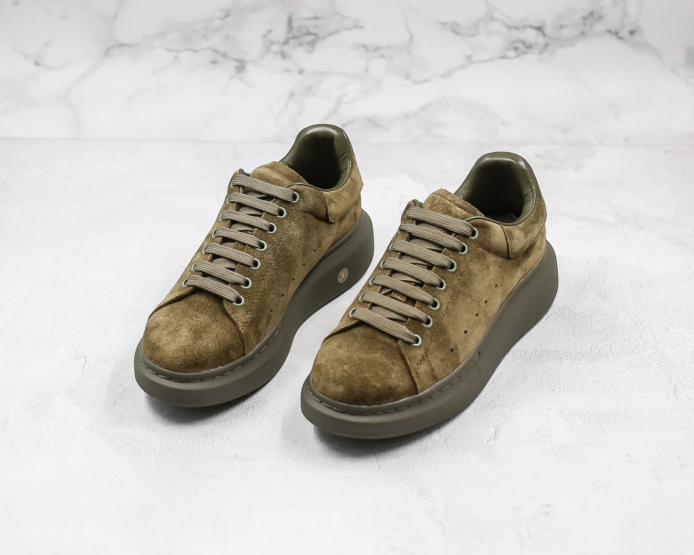 Réplica MCQUEEN OVERSIZED SNEAKER