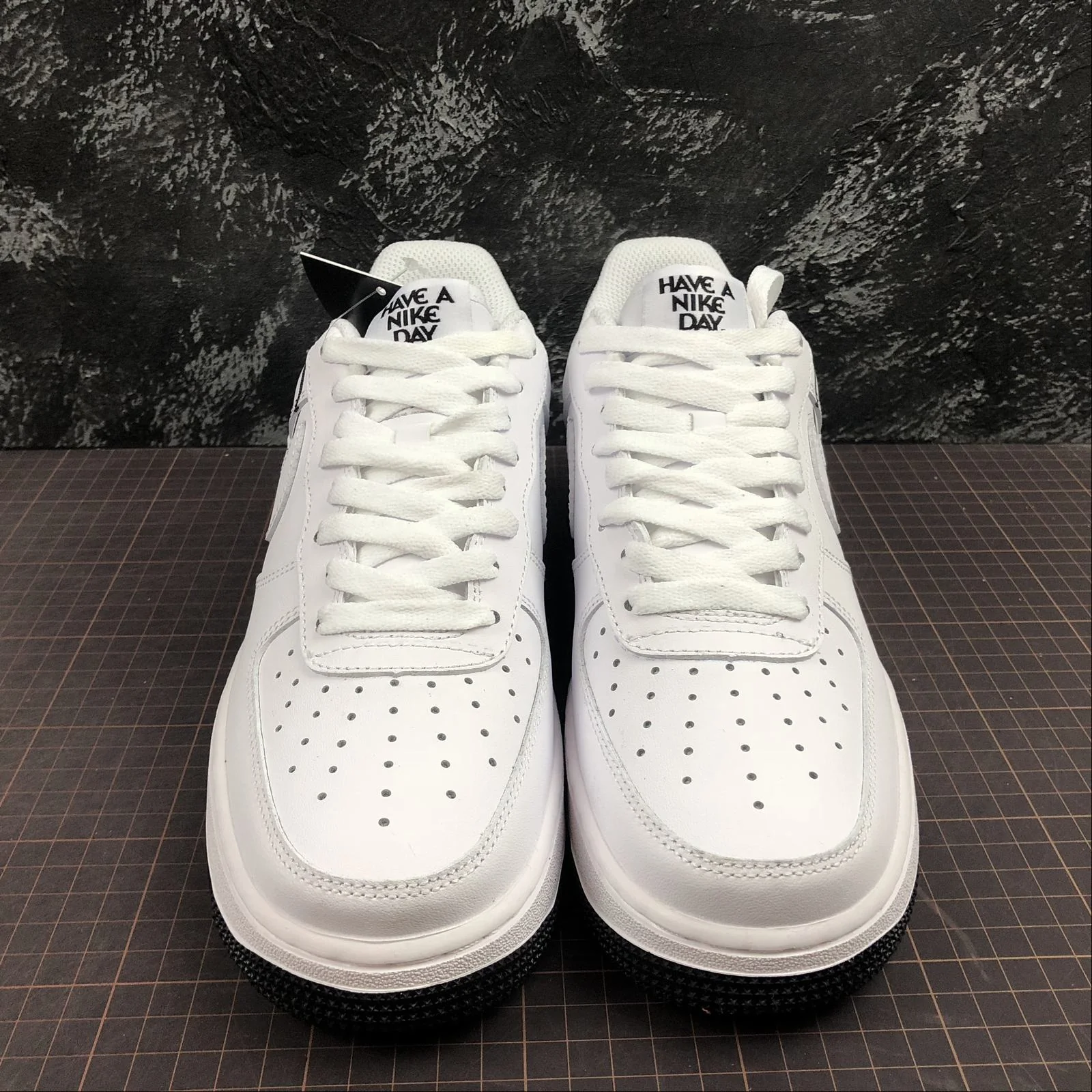 Réplica AIR FORCE 1 HAVE A NICE DAY Nike Sneaker