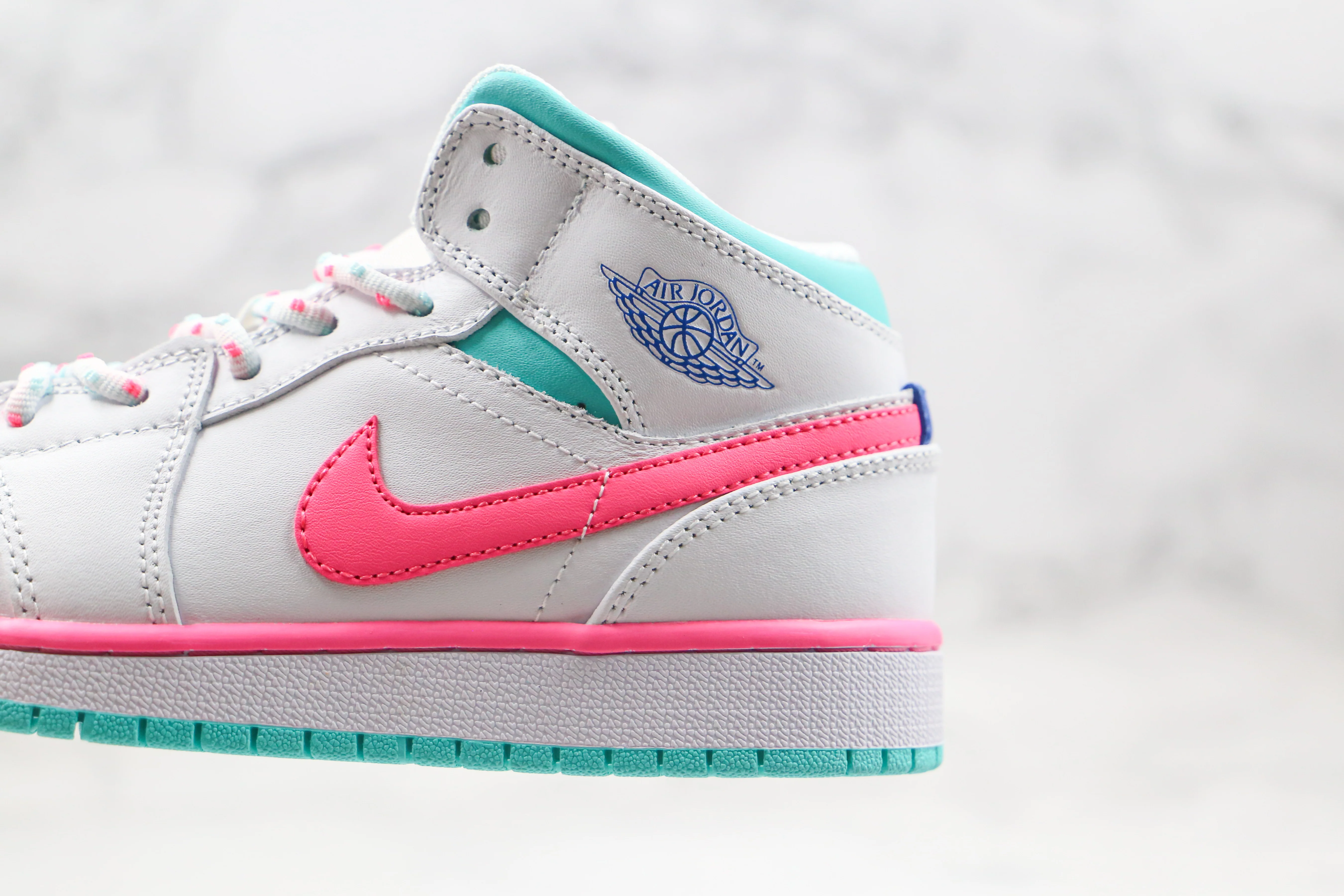 Réplica AIR JORDAN 1 Mid Sneaker