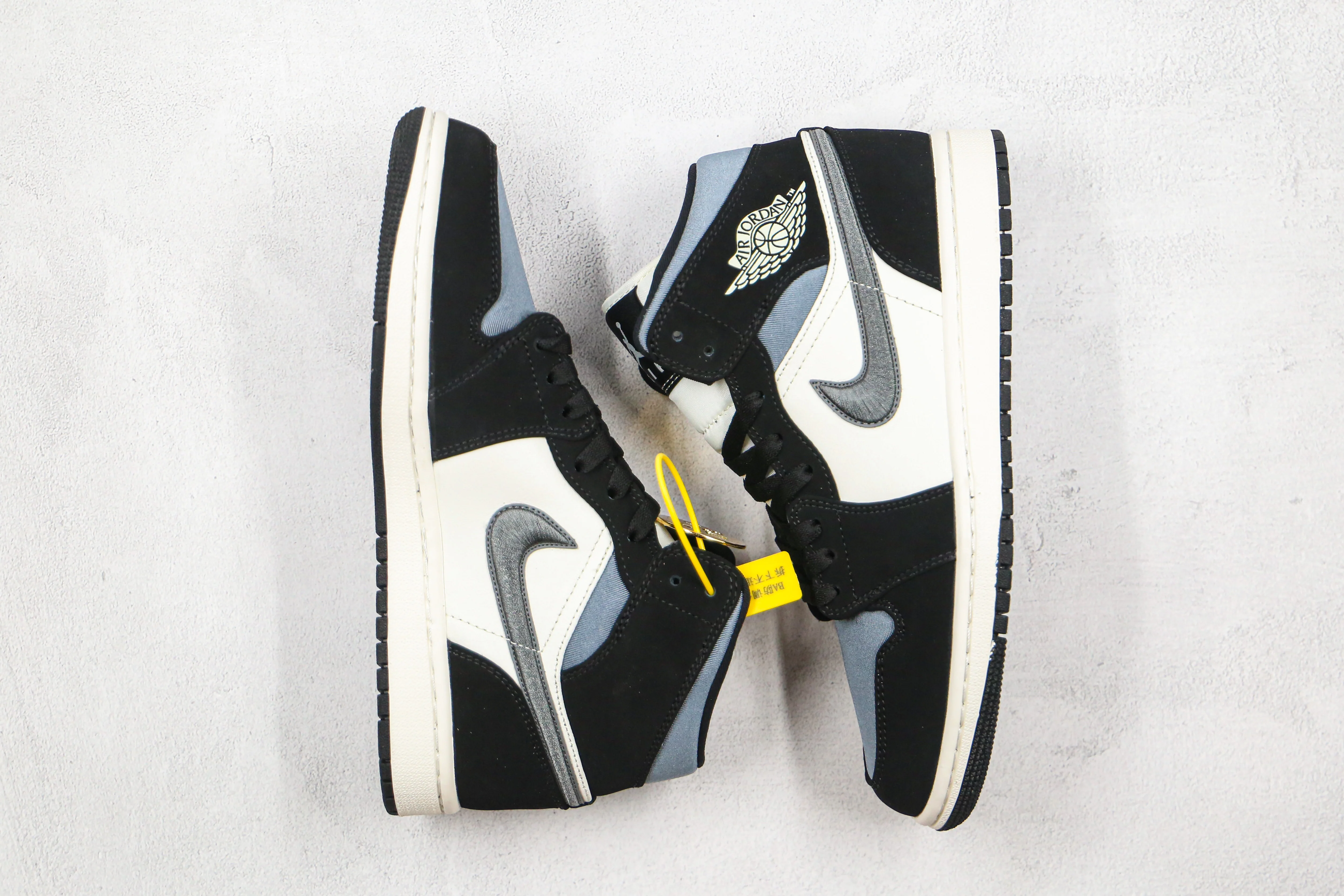 Réplica AIR JORDAN 1 mid Sneaker