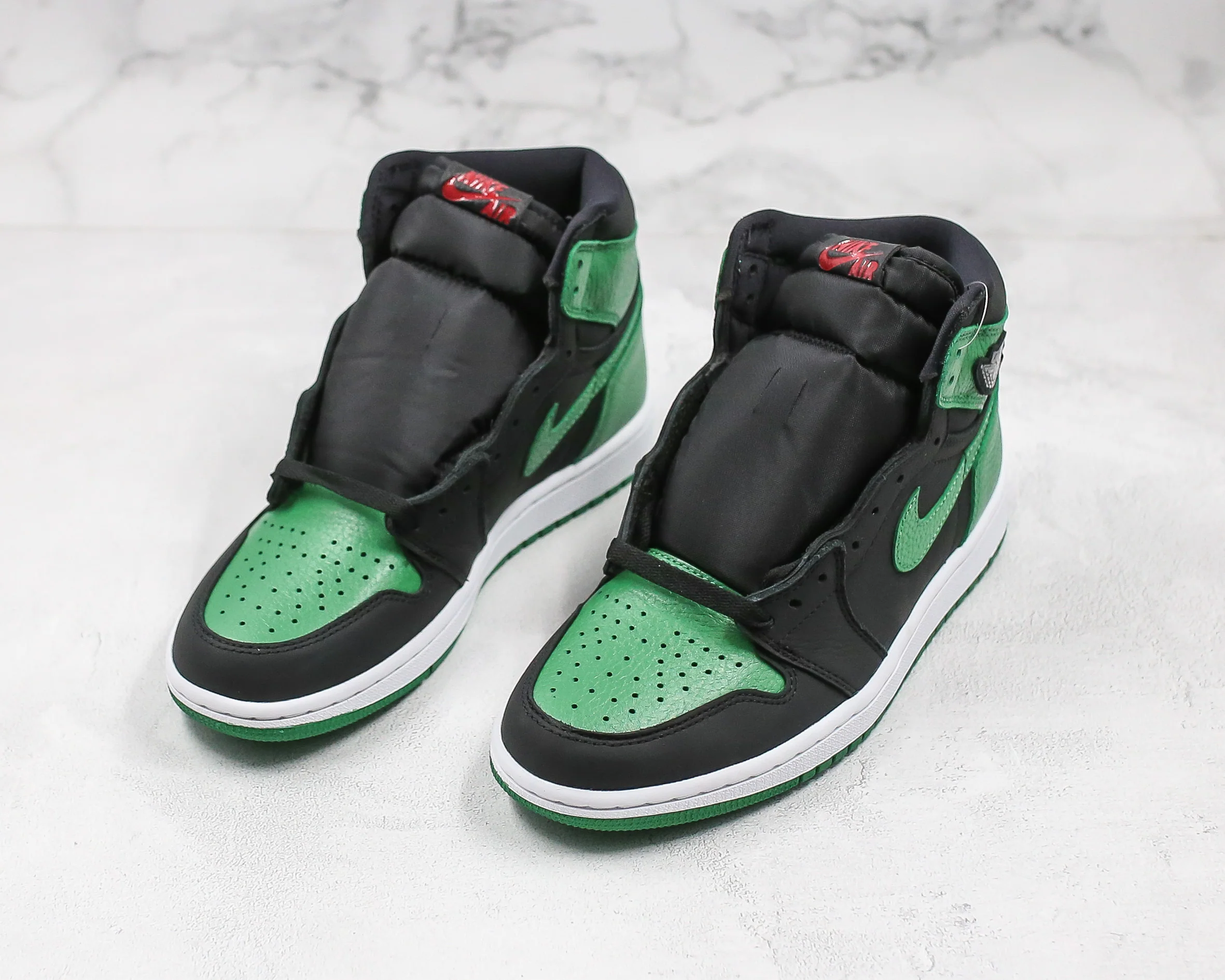 Réplica AIR JORDAN 1 mid Sneaker