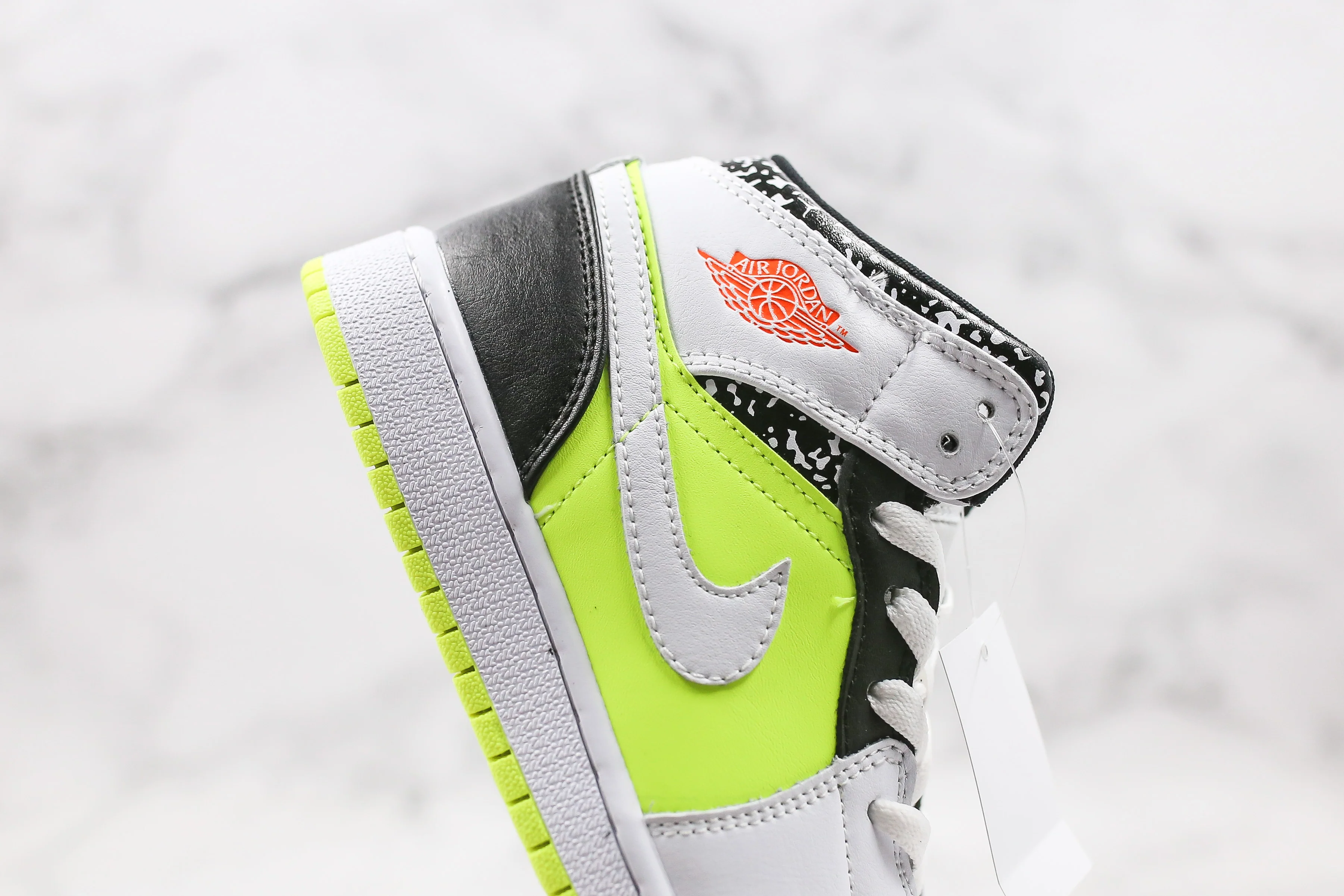 Réplica AIR JORDAN 1 mid Sneaker