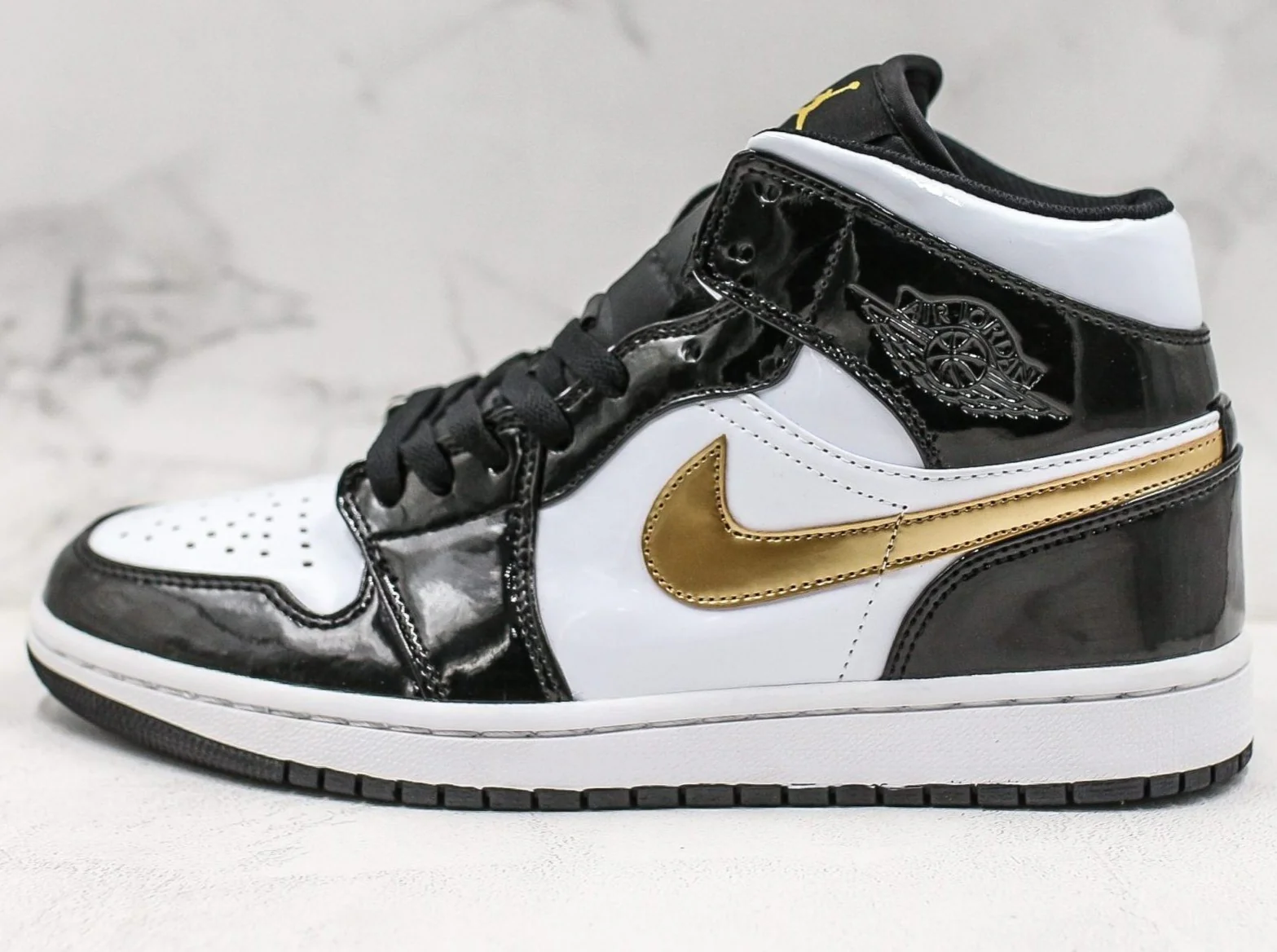 Réplica AIR JORDAN 1 mid Sneaker