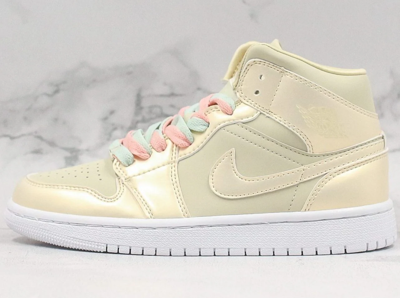 Réplica AIR JORDAN 1 Mid Sneaker