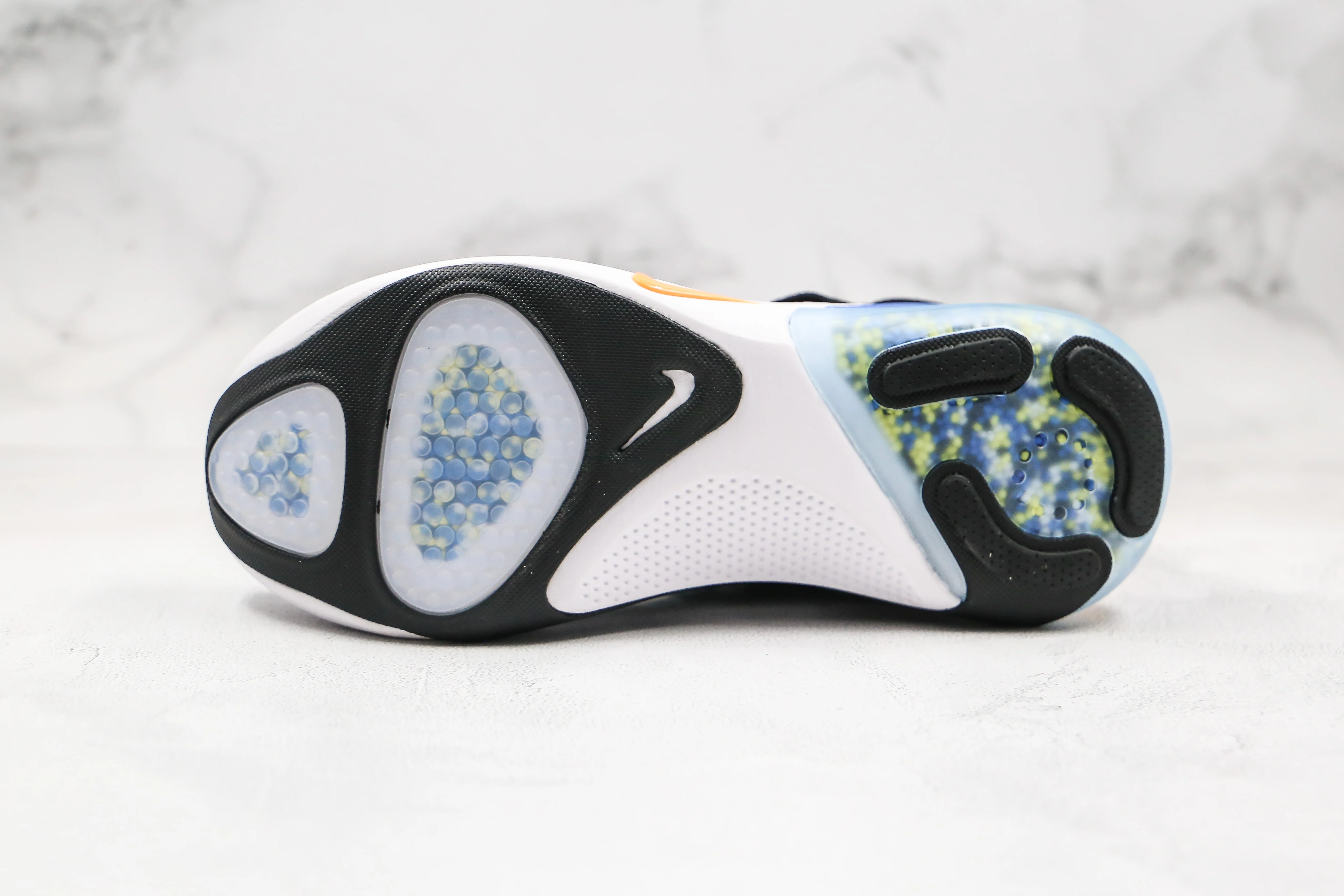 Réplica JOYRIDE RUN FLYKNIT - BLACK & WHITE Nike Sneaker