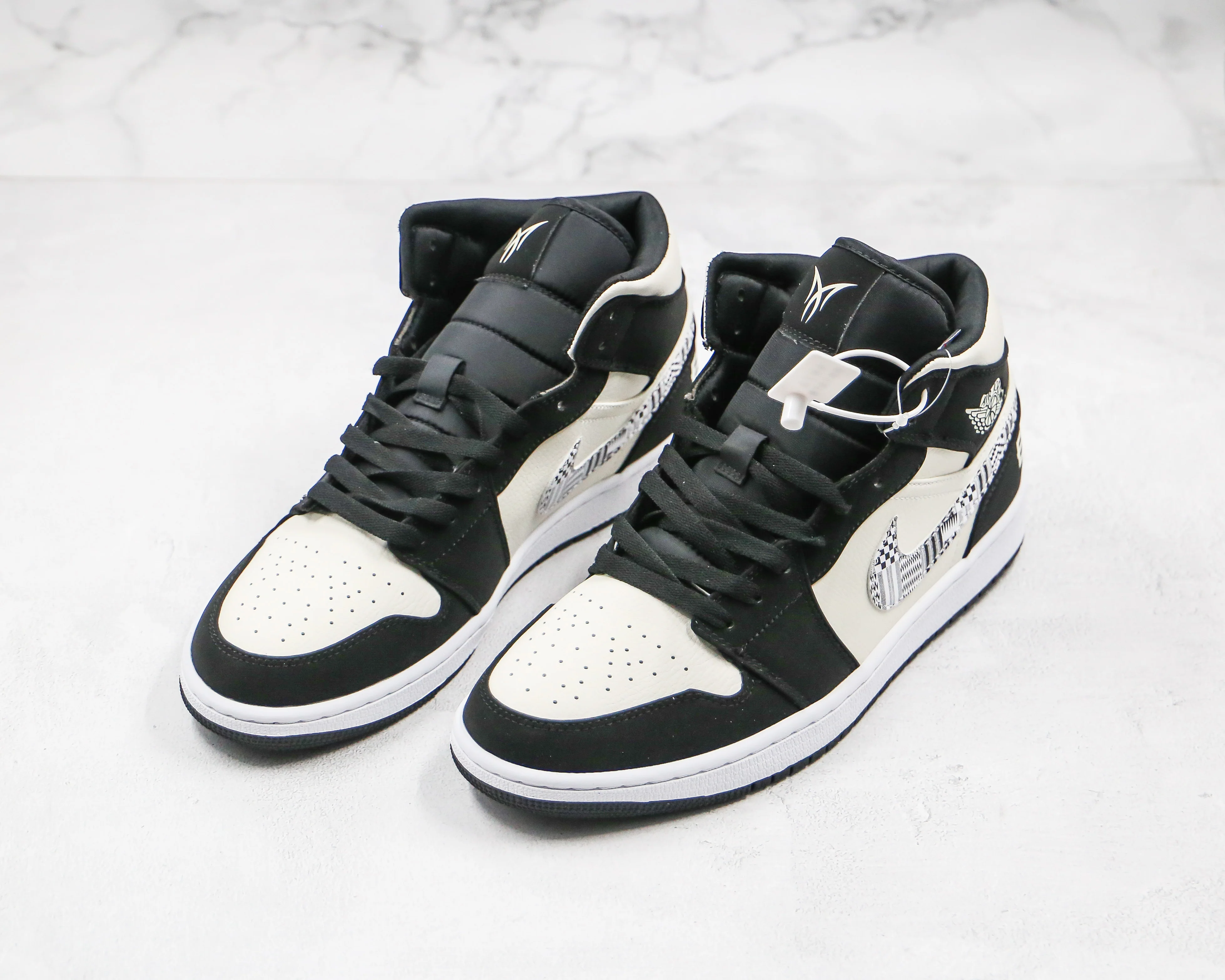 Réplica Air Jordan 1 Mid 2020 Sneaker