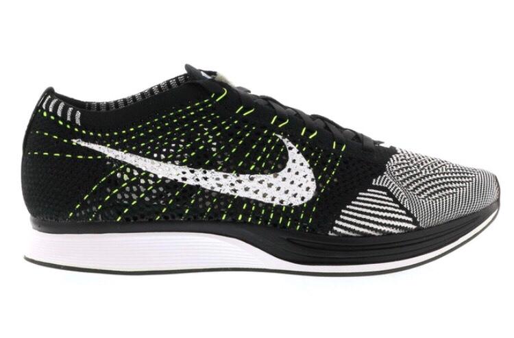 Réplica RACER FLYKNIT BLACK WHITE VOLT Nike Sneaker