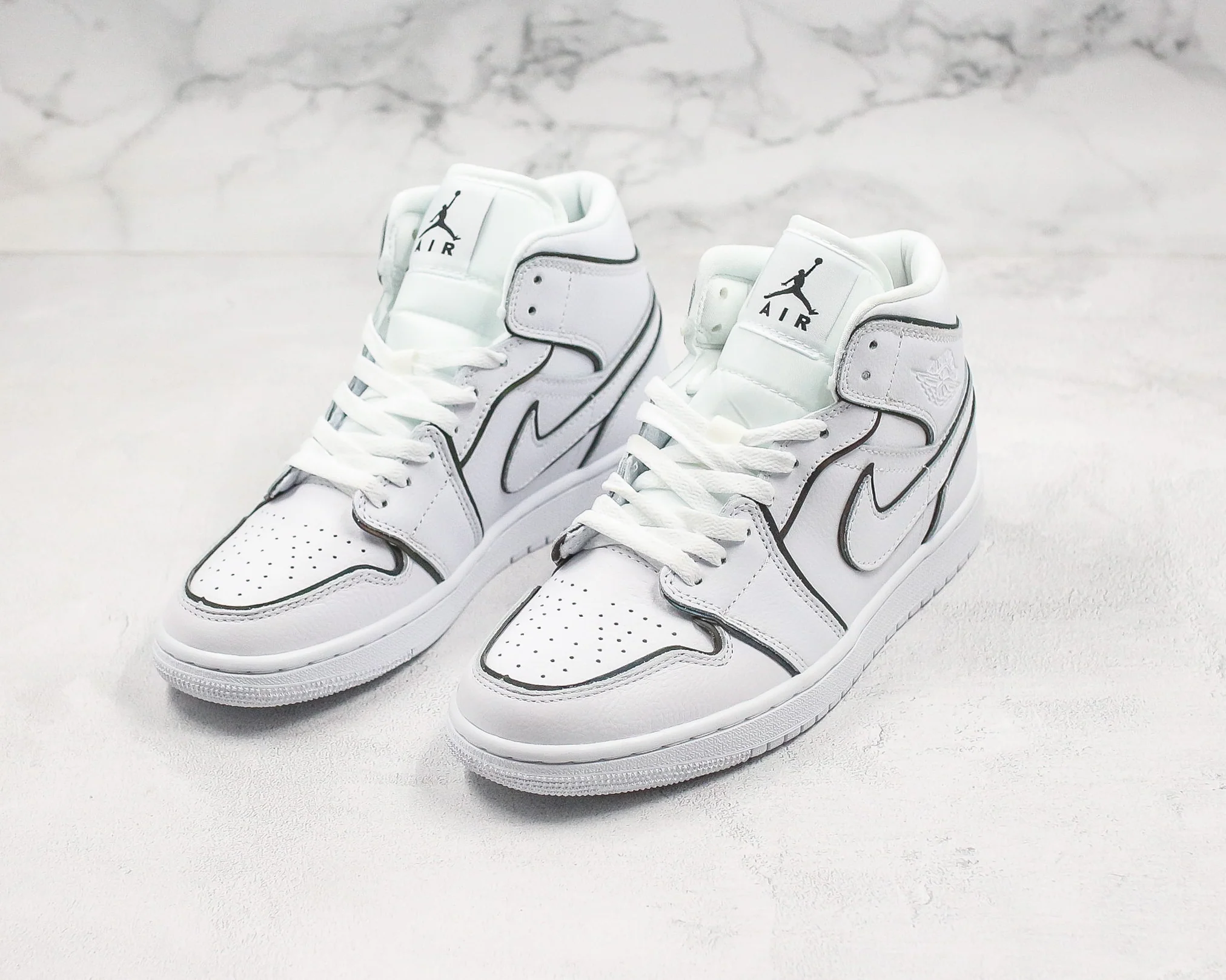 Réplica AIR JORDAN 1 mid Sneaker