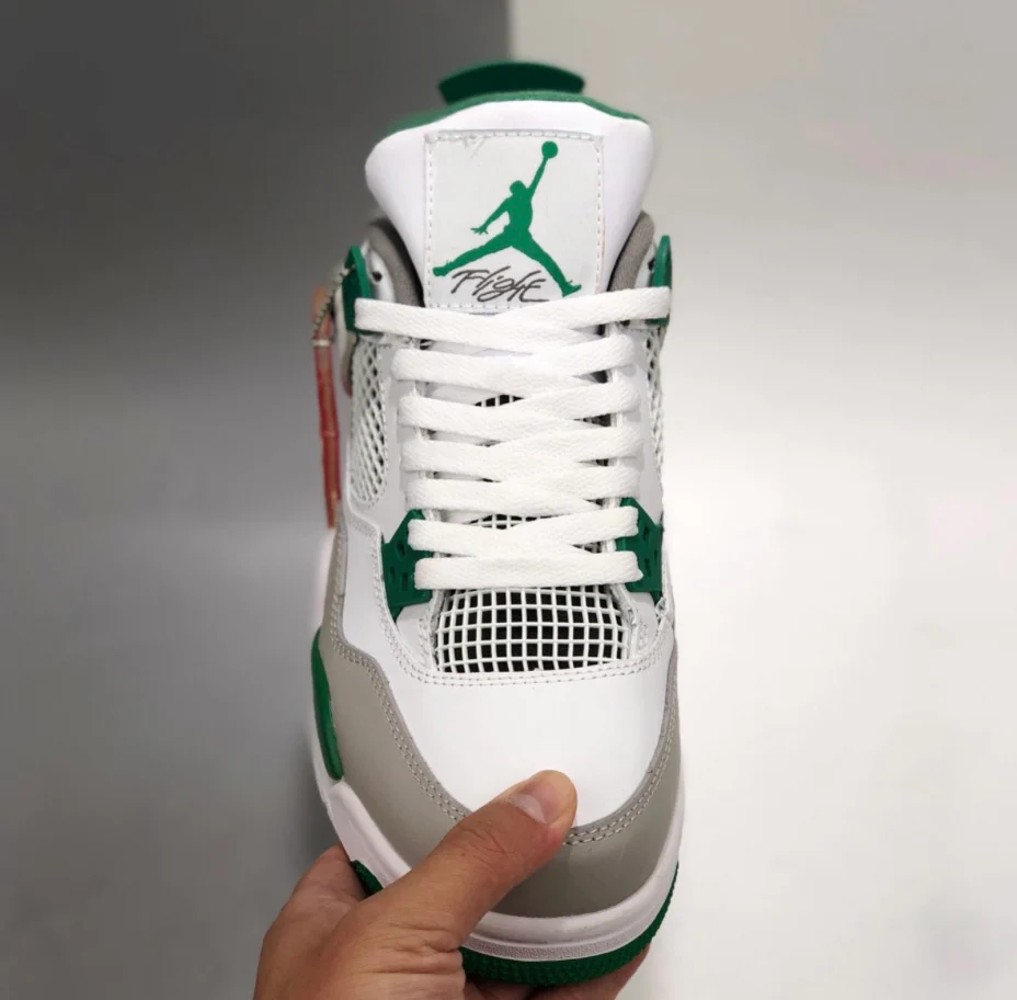 Réplica AIR JORDAN 4 Pine Green Sneaker
