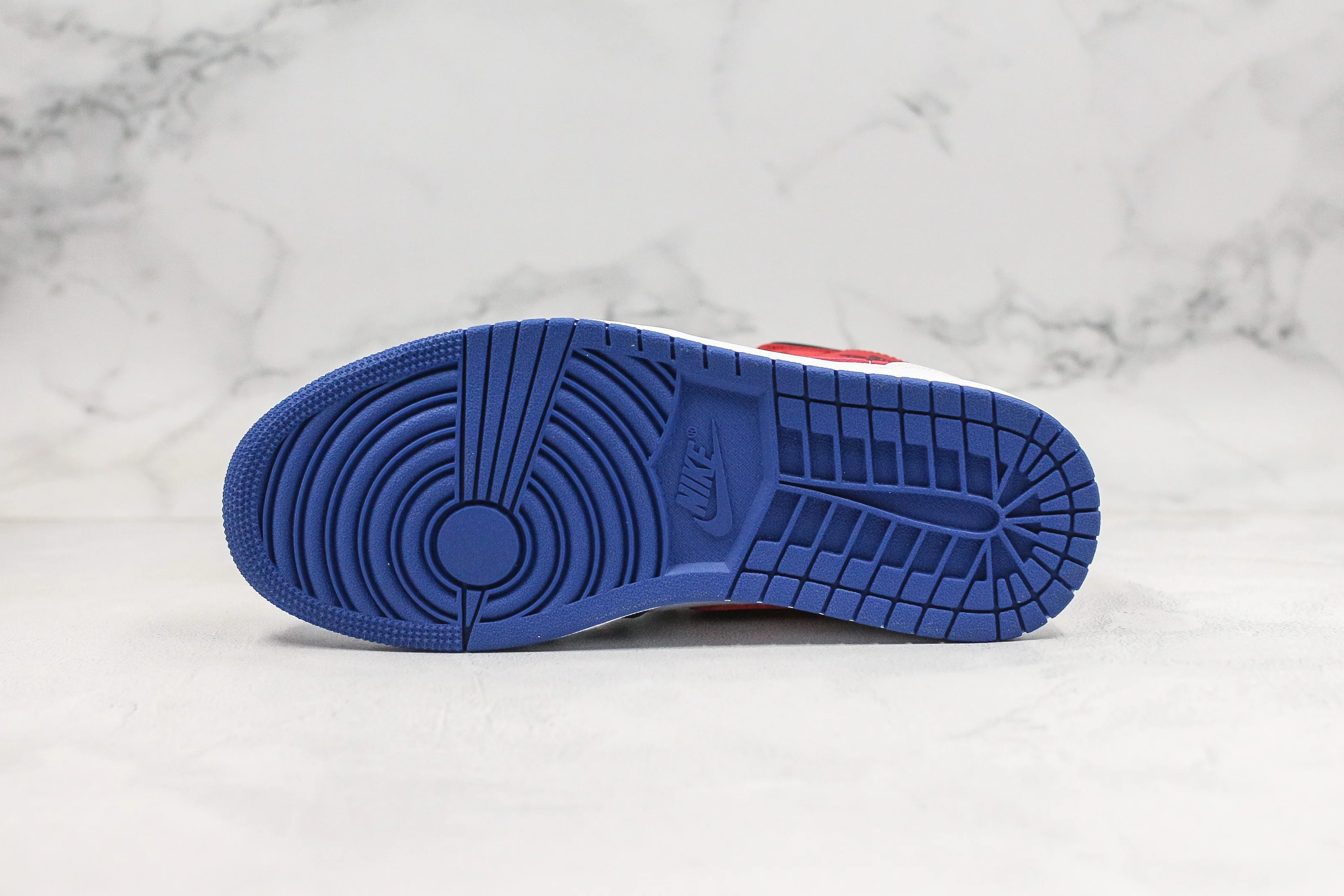 Réplica AIR JORDAN 1 mid Sneaker