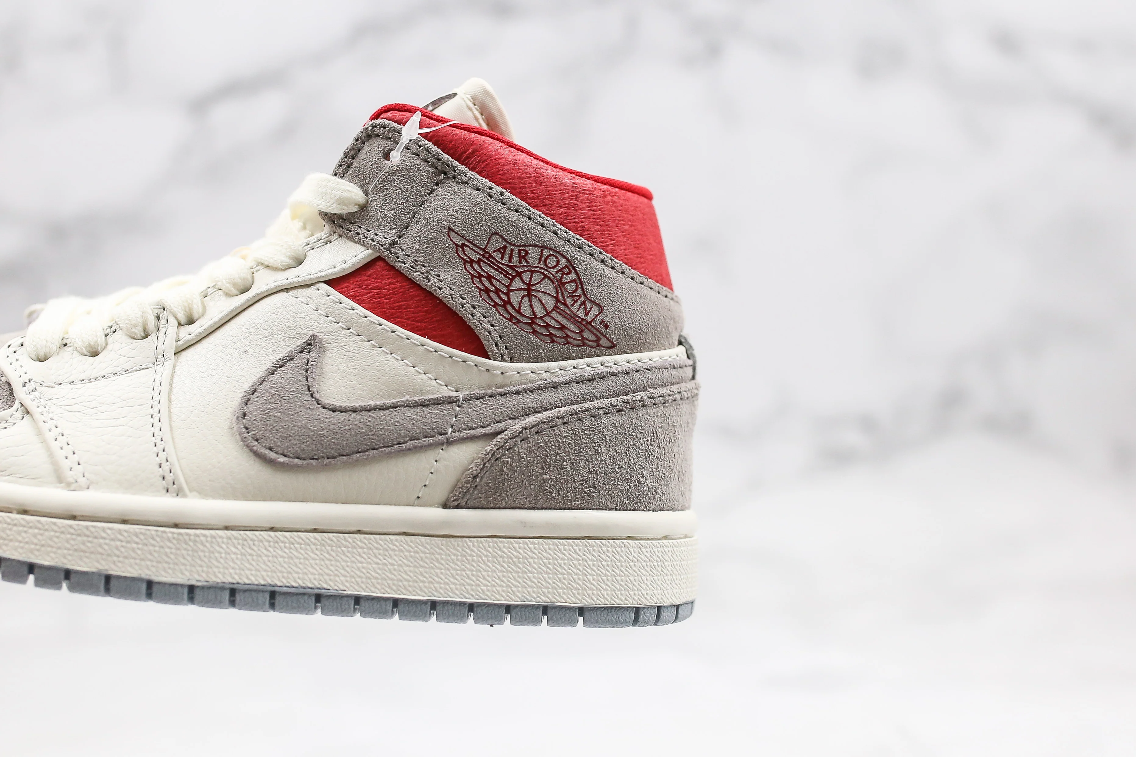 Réplica AIR JORDAN 1 mid Sneaker