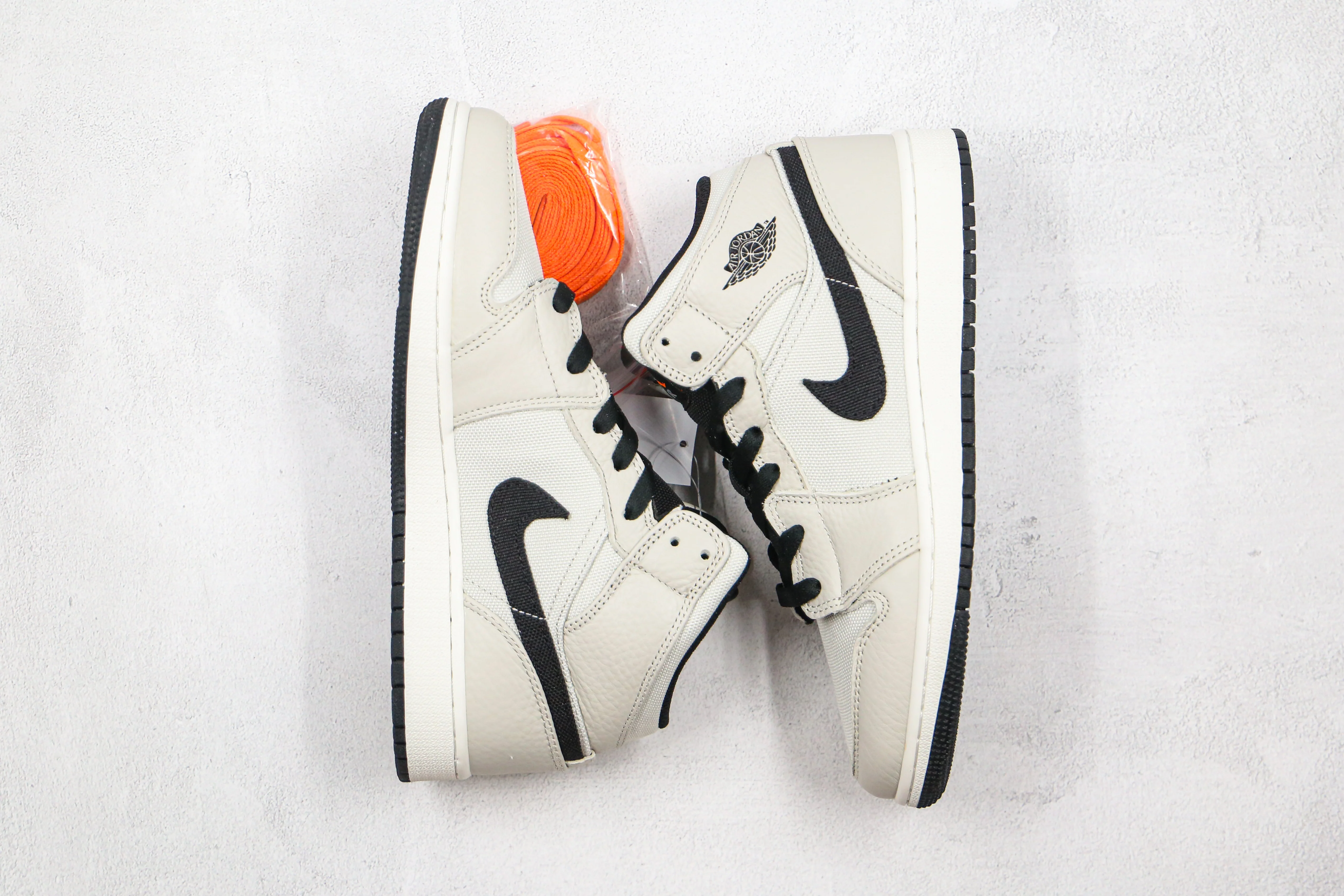 Réplica AIR JORDAN 1 Mid Sneaker